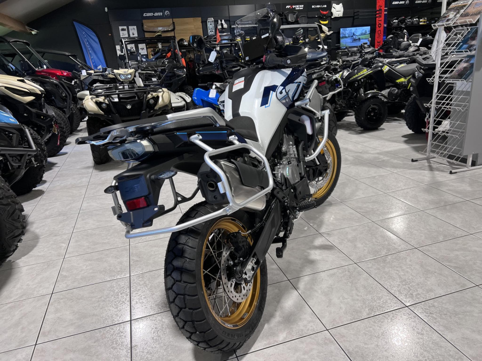 CF Moto MT EXPLORER (2025) - Photo 3