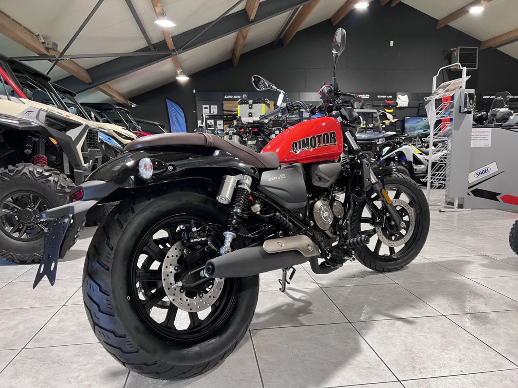 QJmotor SRV 125 (2026) - Photo 3