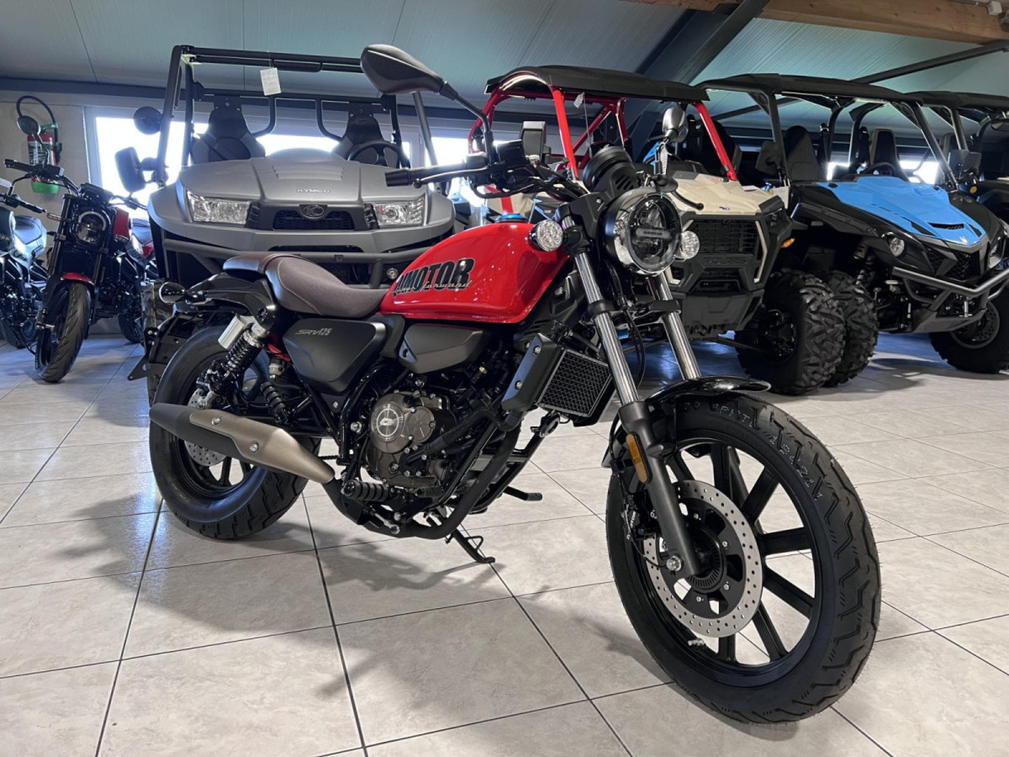 QJmotor SRV 125 (2026) - Photo 7