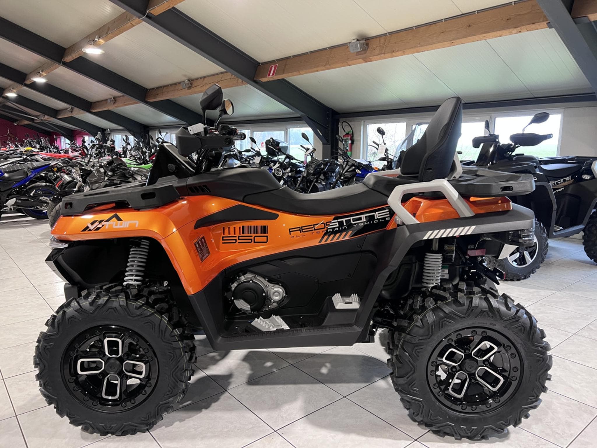 Benda Redstone 550 L EPS ABS (2026) - Photo 4