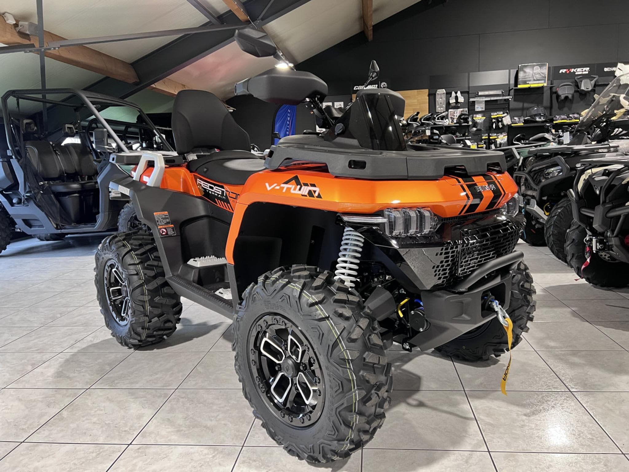 Benda Redstone 550 L EPS ABS (2026) - Photo 7