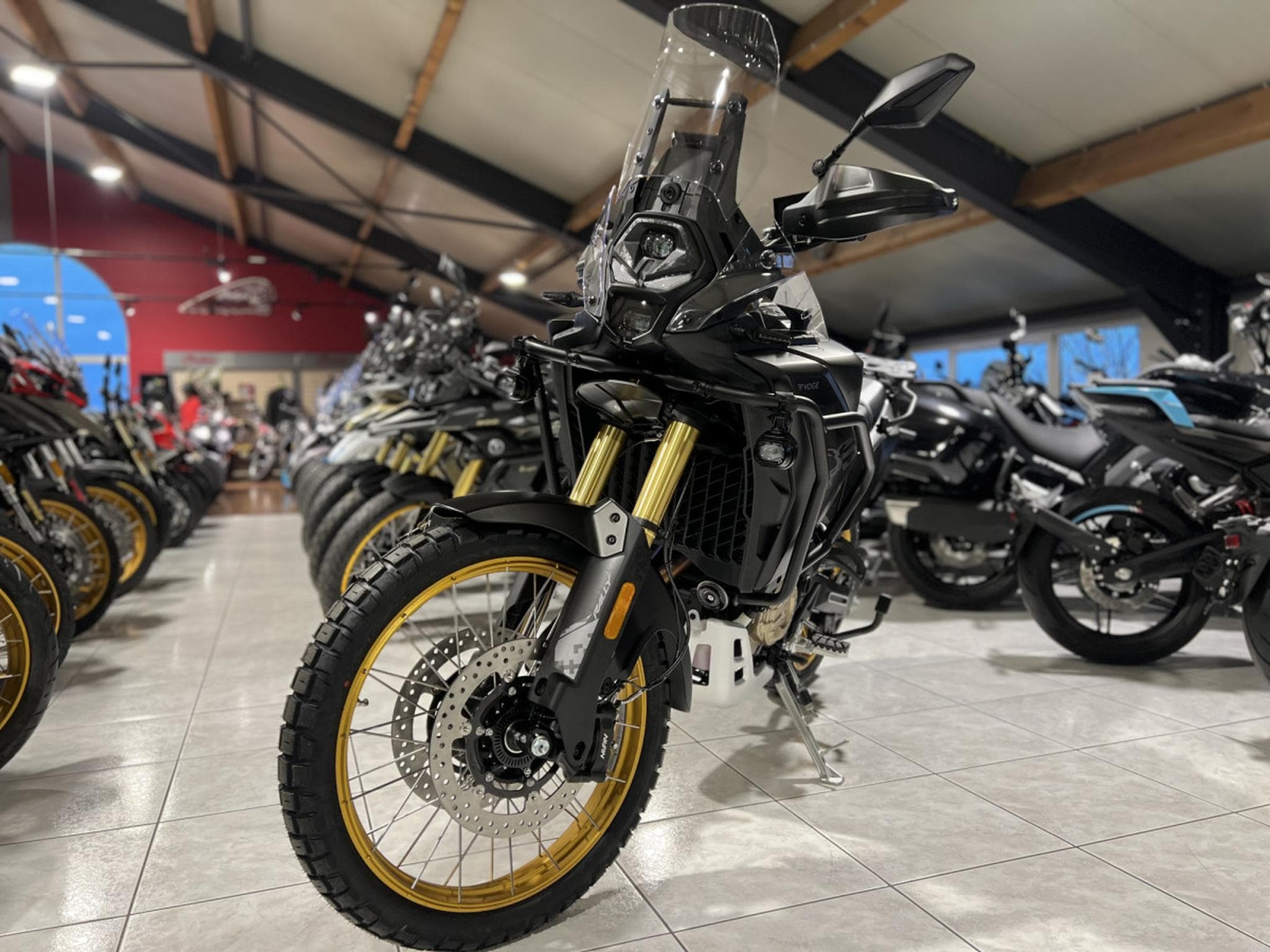 Voge DS800X Rally (2026) - Photo 2