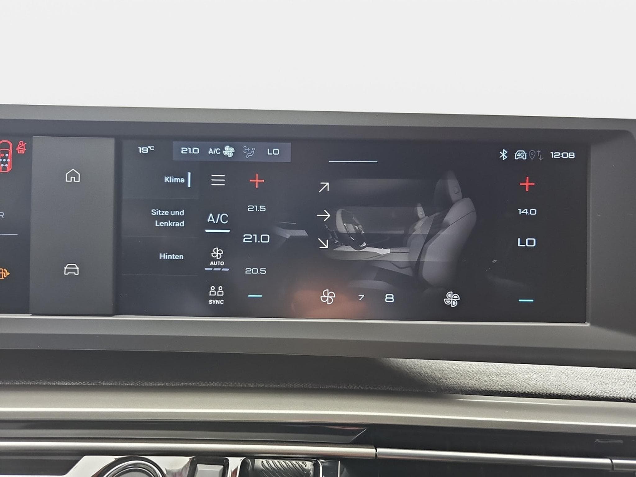 Peugeot 5008 1.2 PureTech 146 e-DSC6 ALLURE (2025) - Photo 10