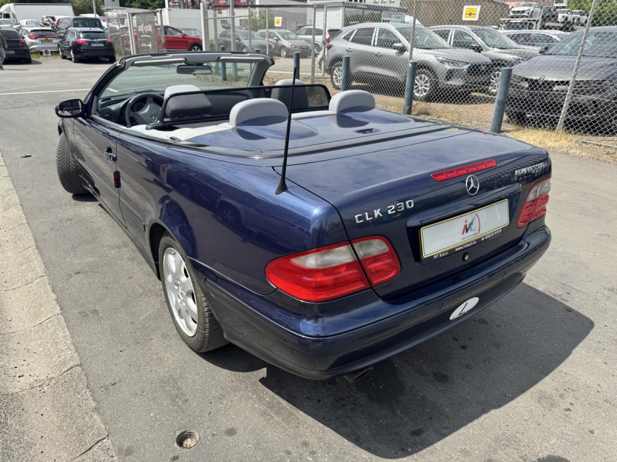 Mercedes CLK 230 Kompressor 193 Cabriolet Avantgarde 1ère Main (2000) - Foto 8