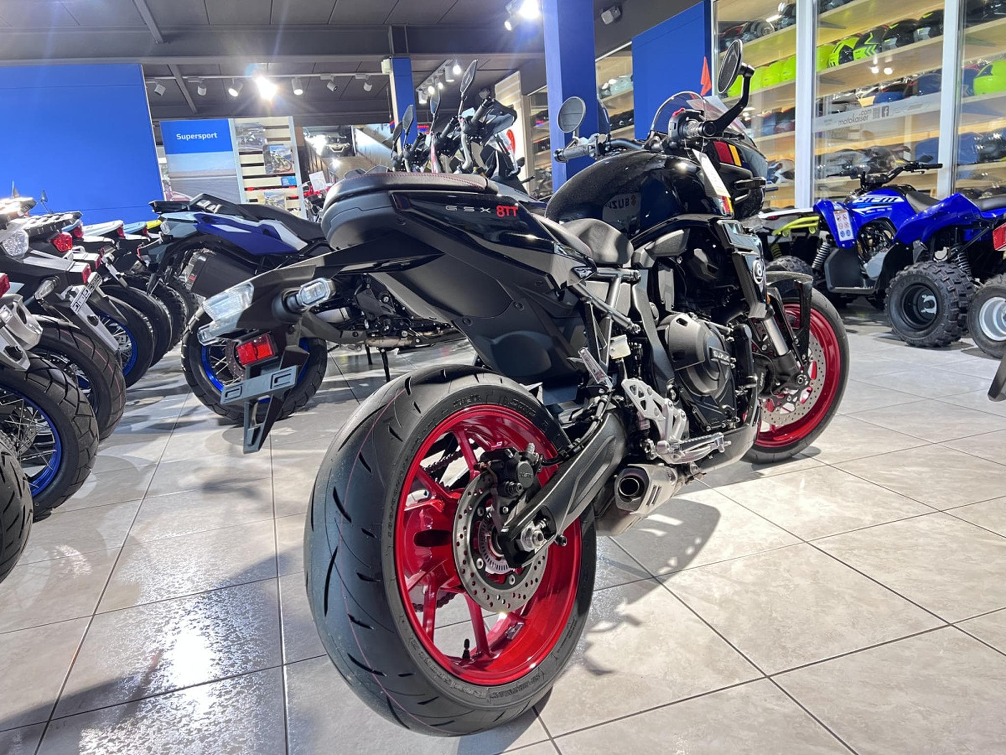 Suzuki GSX-8TT (2026) - Photo 3