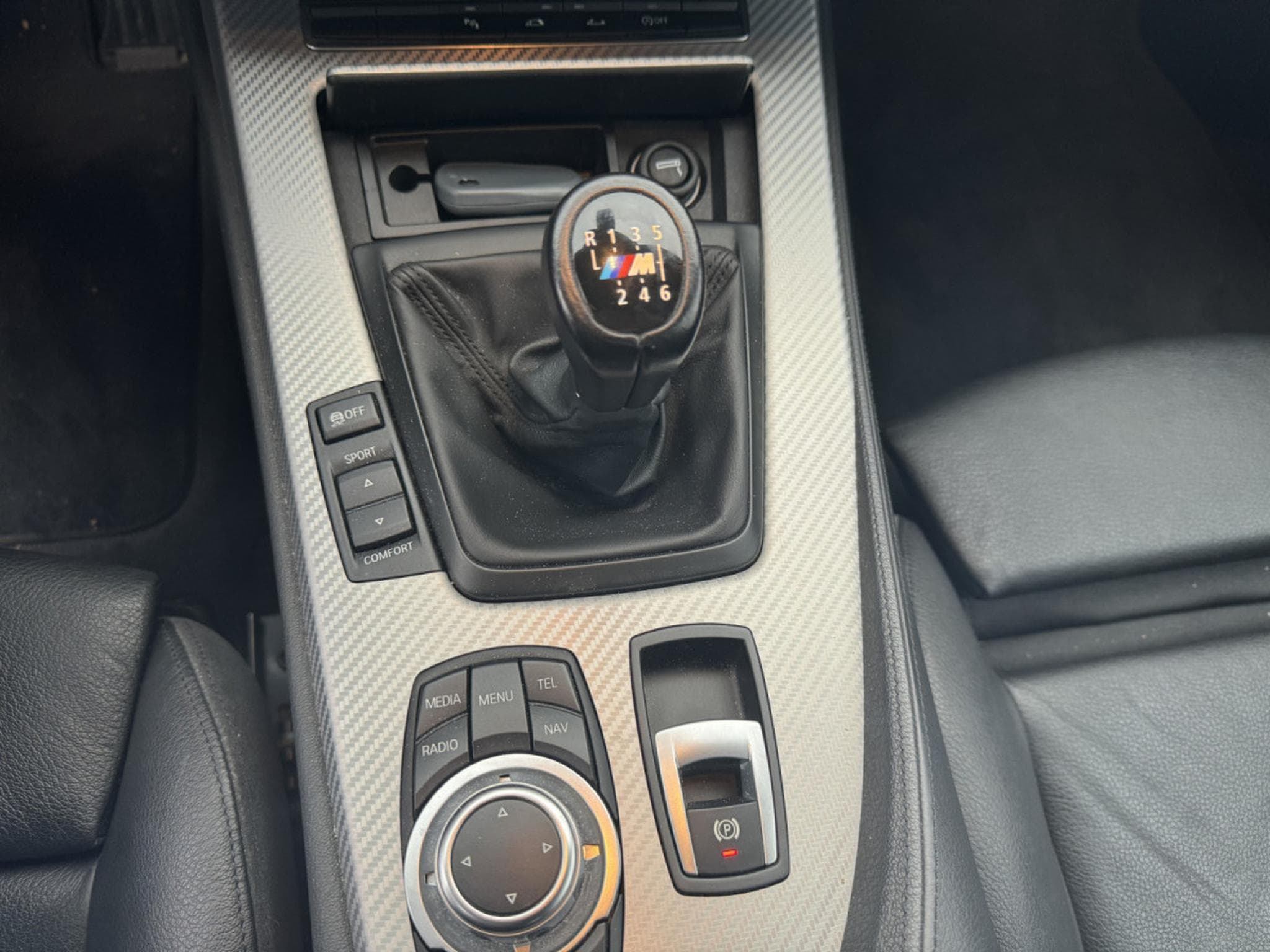 BMW Z4 2.0 S-DRIVE 184 PACK M (2016) - Photo 18