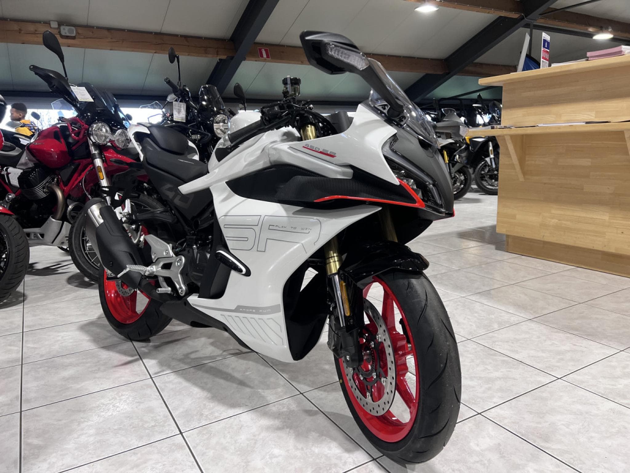 CF Moto SR TC (2025) - Photo 7