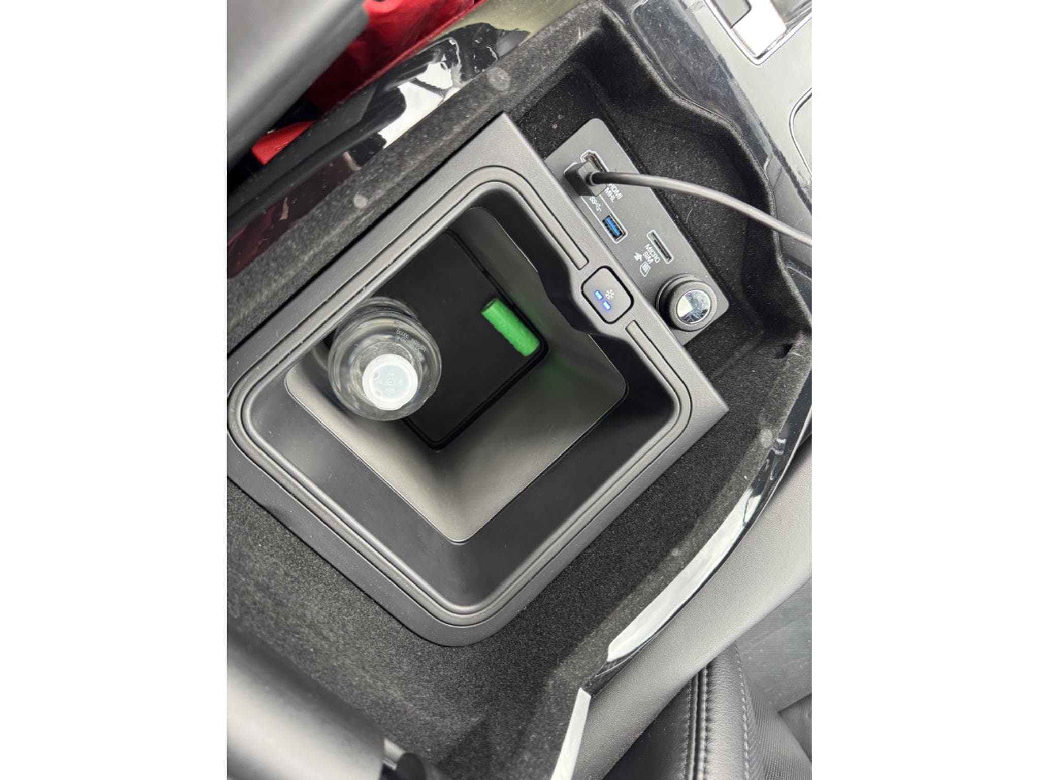 Land-Rover Range Rover 4.4 SDV8 340 Autobiography (2018) - Photo 30