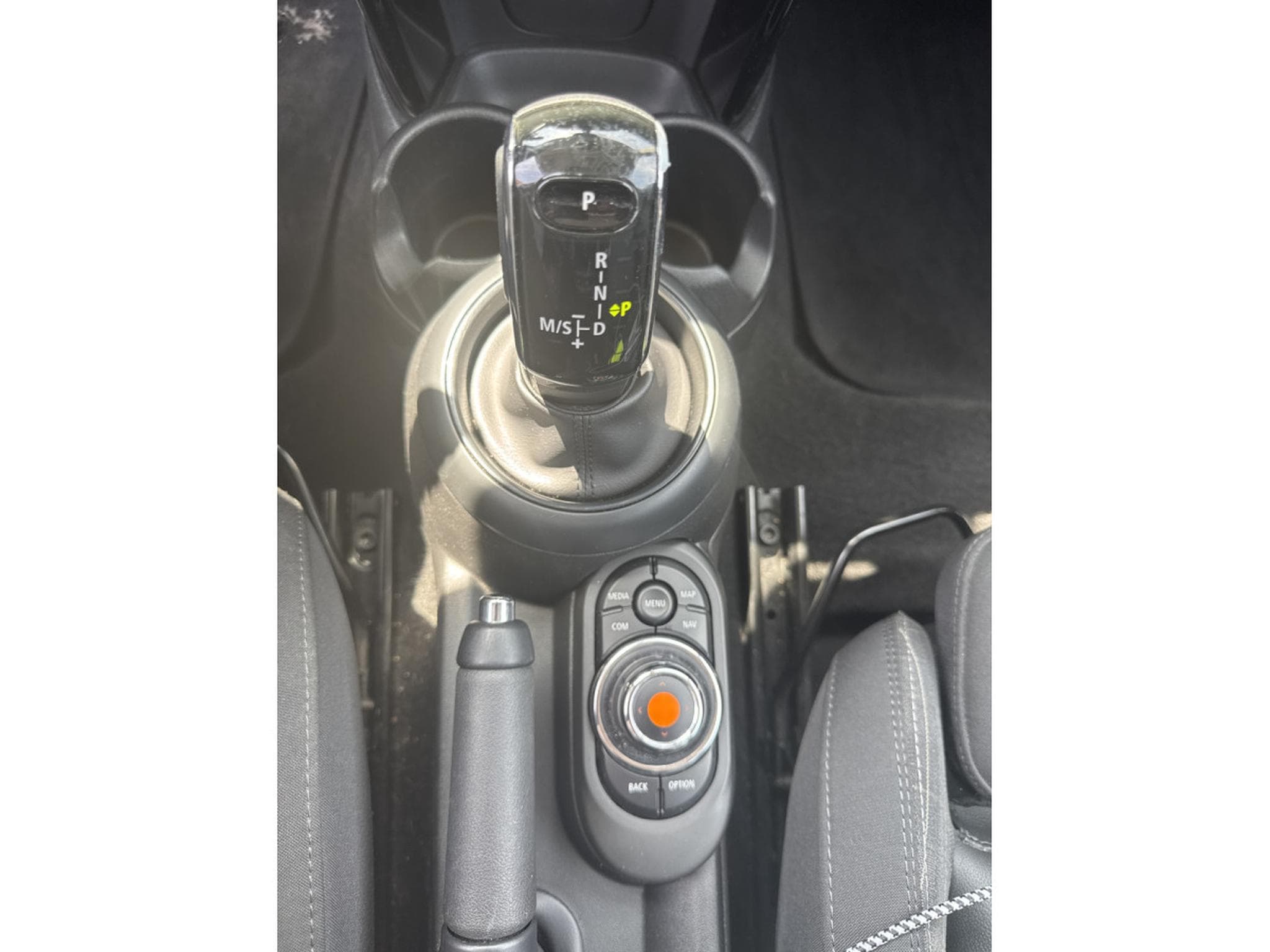 Mini Cooper SD SD 170CV AUTO CAR-PLAY (2018) - Foto 18