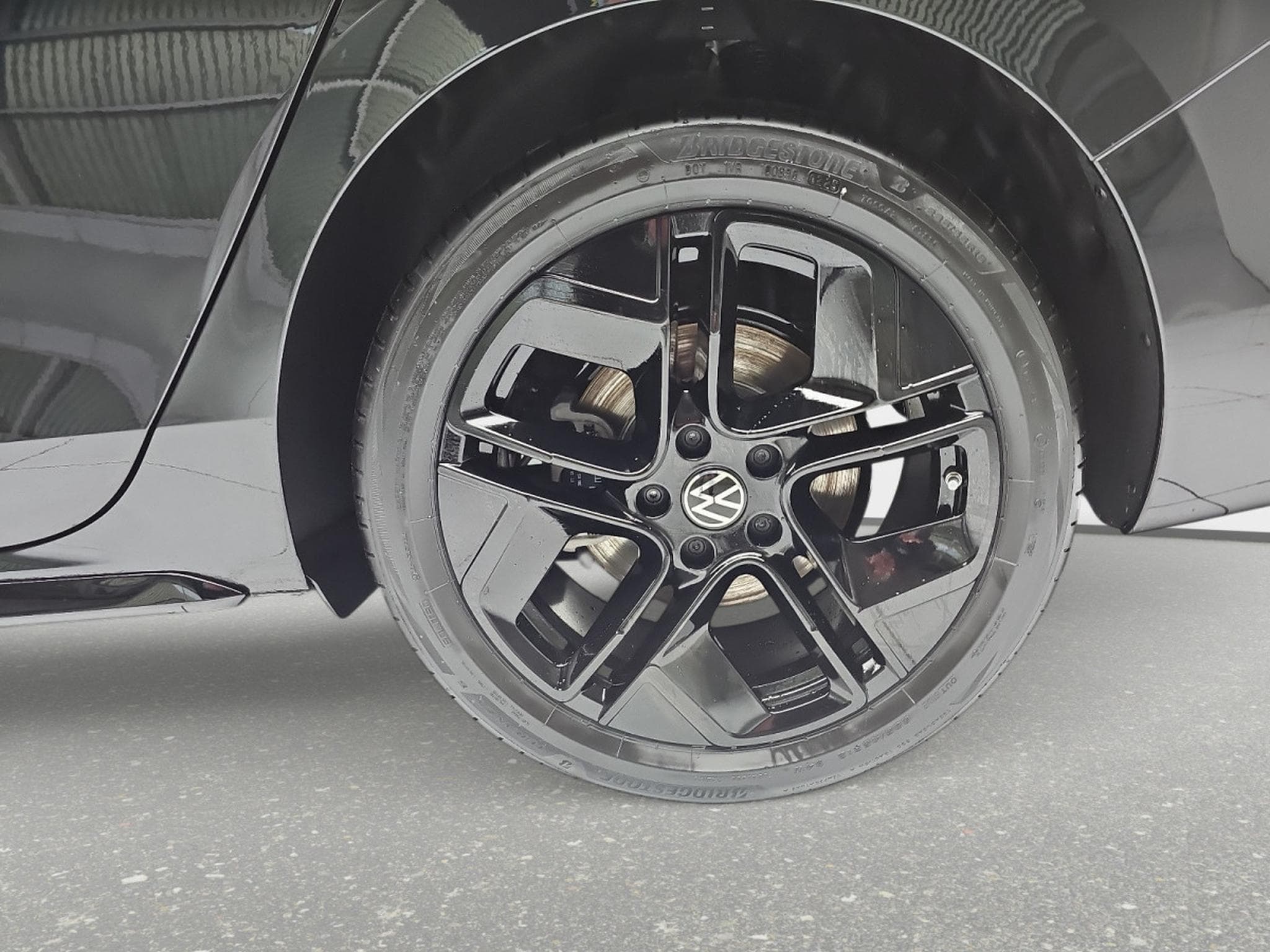 VW Passat 2.0 TDi DSG 150 R-Line (2025) - Photo 6