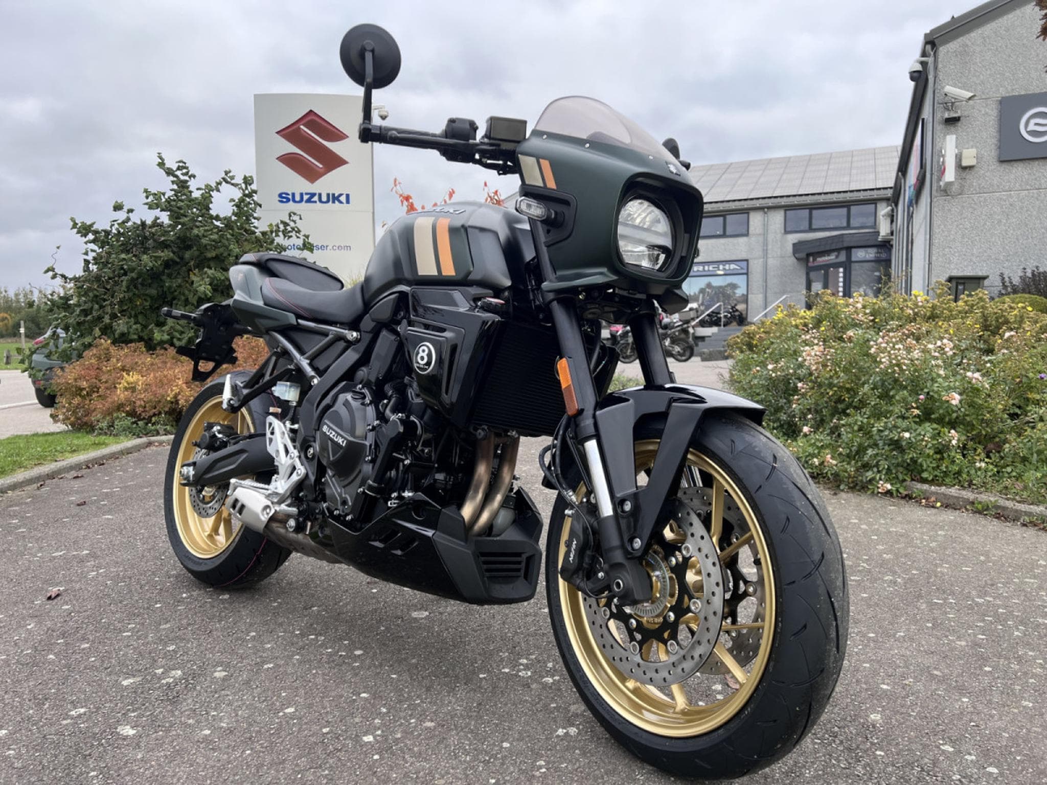 Suzuki GSX-8TT (2026) - Foto 7