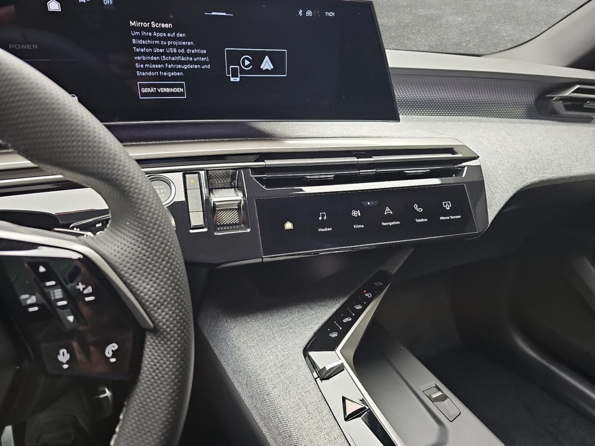 Peugeot 5008 1.2 PureTech 146 e-DSC6 GT (2025) - Photo 11