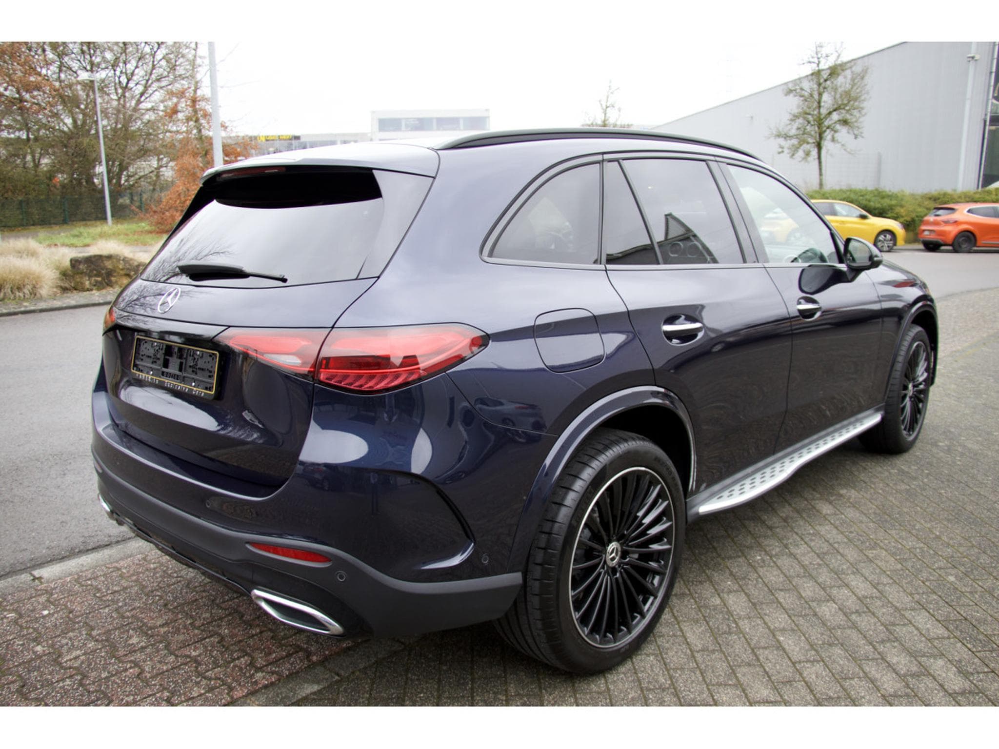 Mercedes GLC 300 e 4M AMG Premium DISTRO Pano 360 Burmester (2023) - Photo 4
