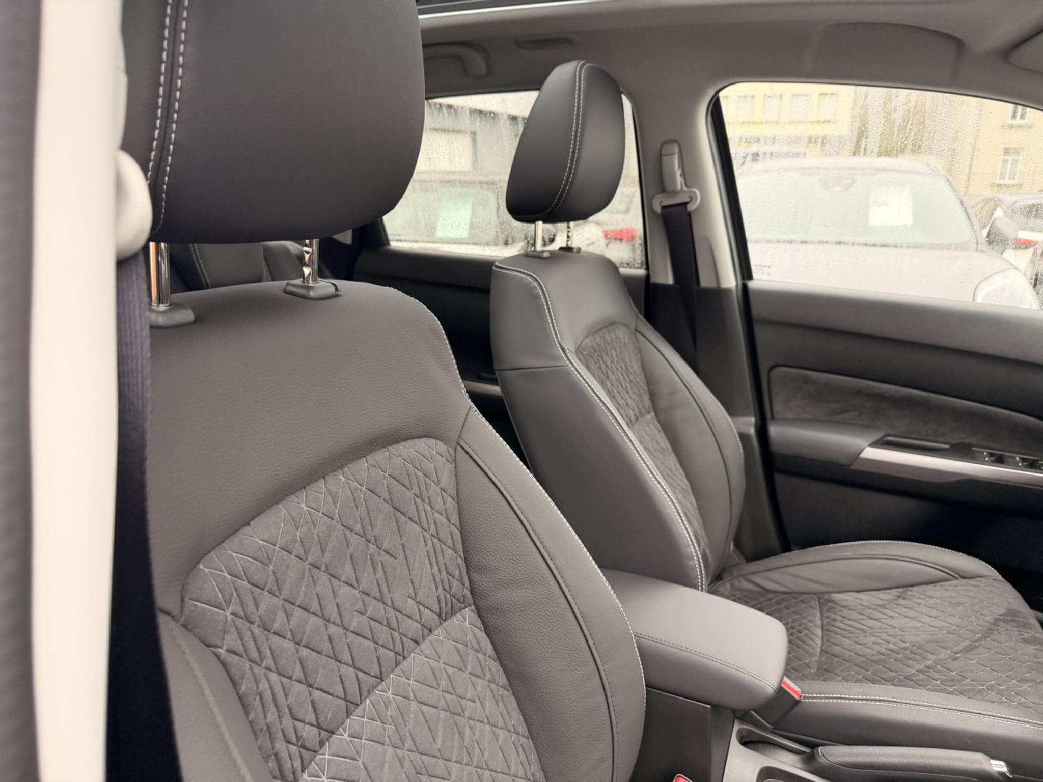 Suzuki Vitara 5D 1.5 GLX AGS VIT-24 Hybrid Auto. (2025) - Foto 16