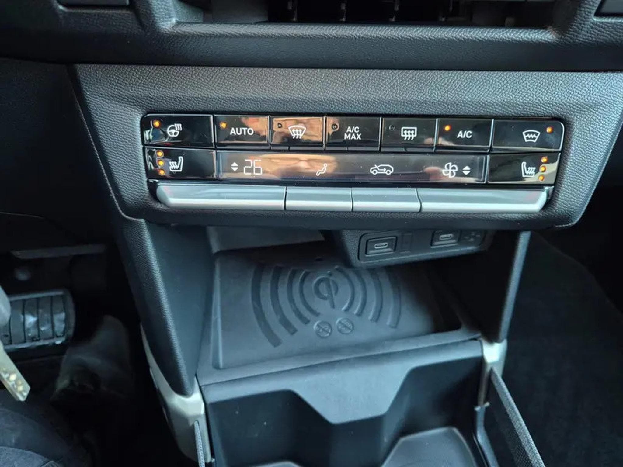 Opel Frontera 1.2 T Hybrid 110 GS (2026) - Photo 18