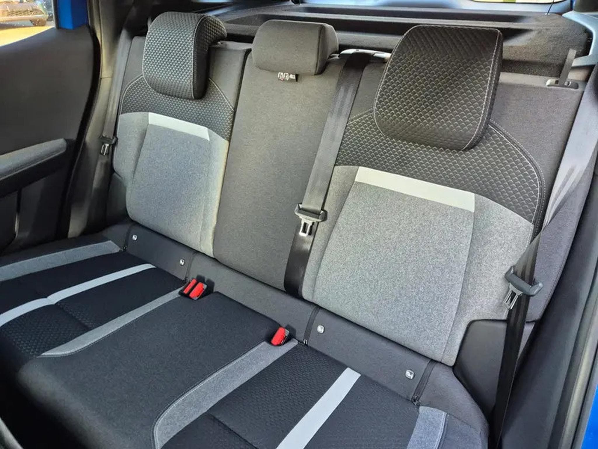 Opel Frontera 1.2 T Hybrid 110 GS (2026) - Photo 9