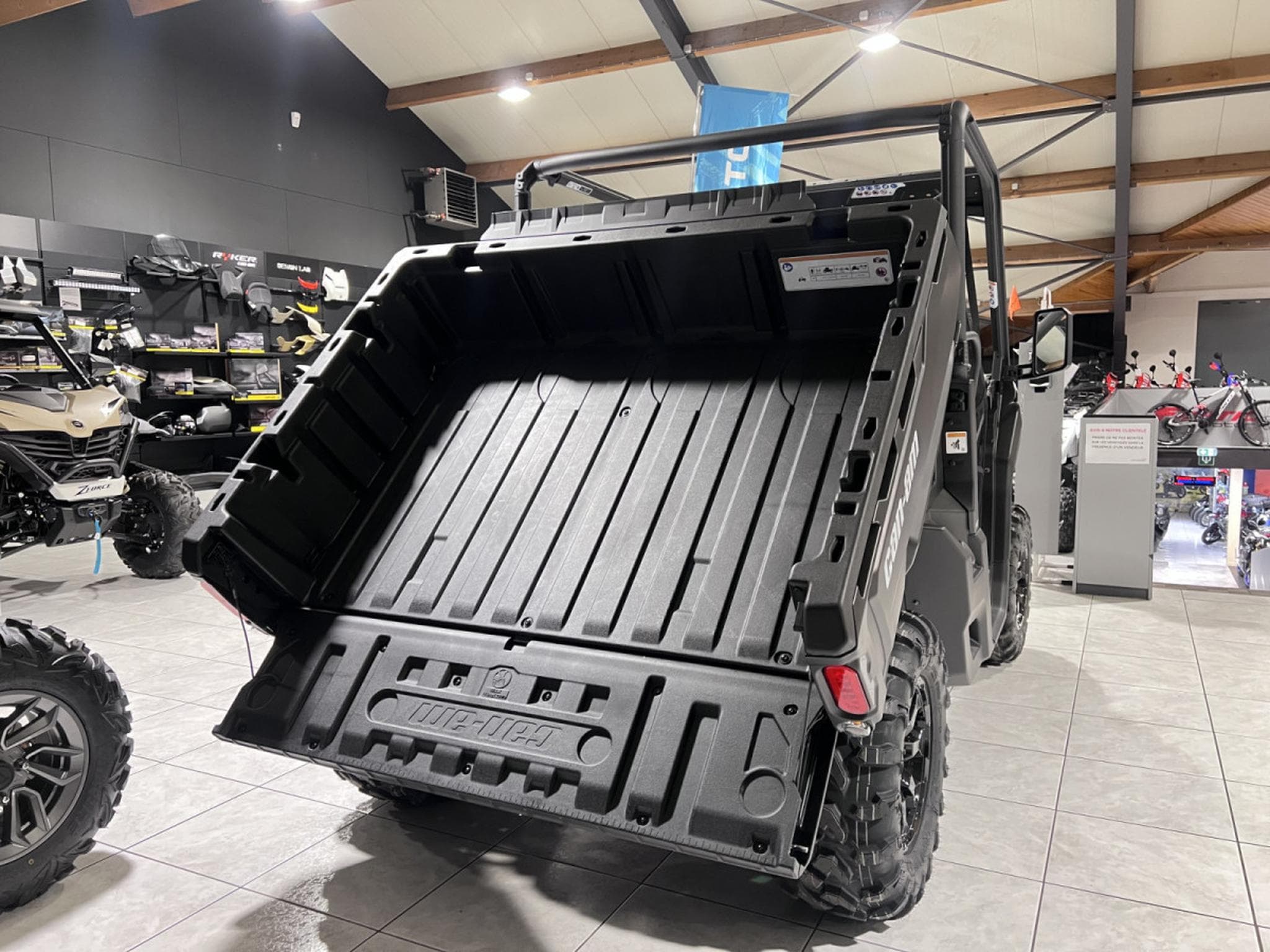 BRP Can-Am Traxter XU 62 HD7 VT TR 25 DPS  60 km/h (2026) - Photo 5