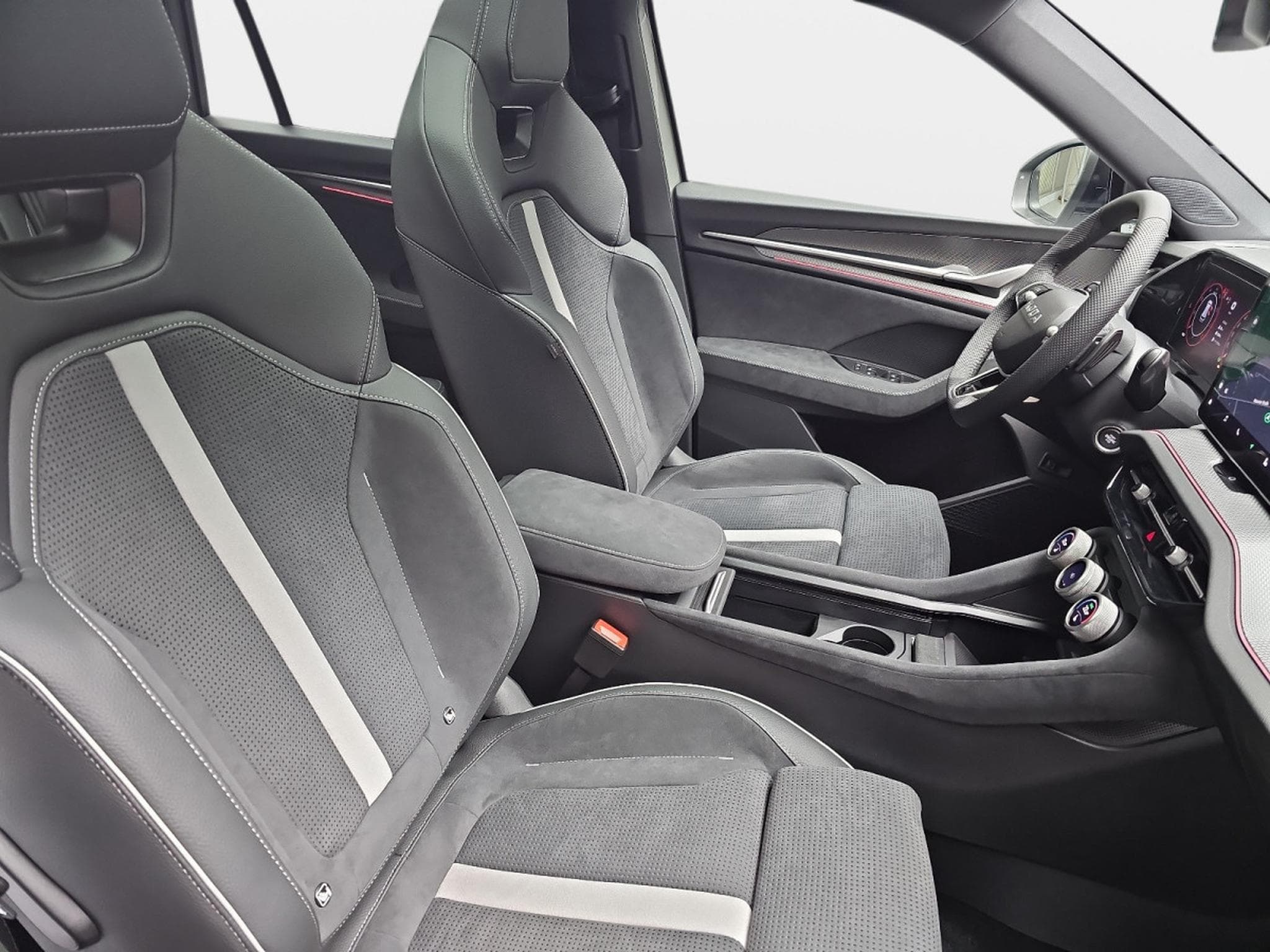 Skoda Kodiaq 1.5 TSi DSG 150 Sportline (2025) - Photo 13