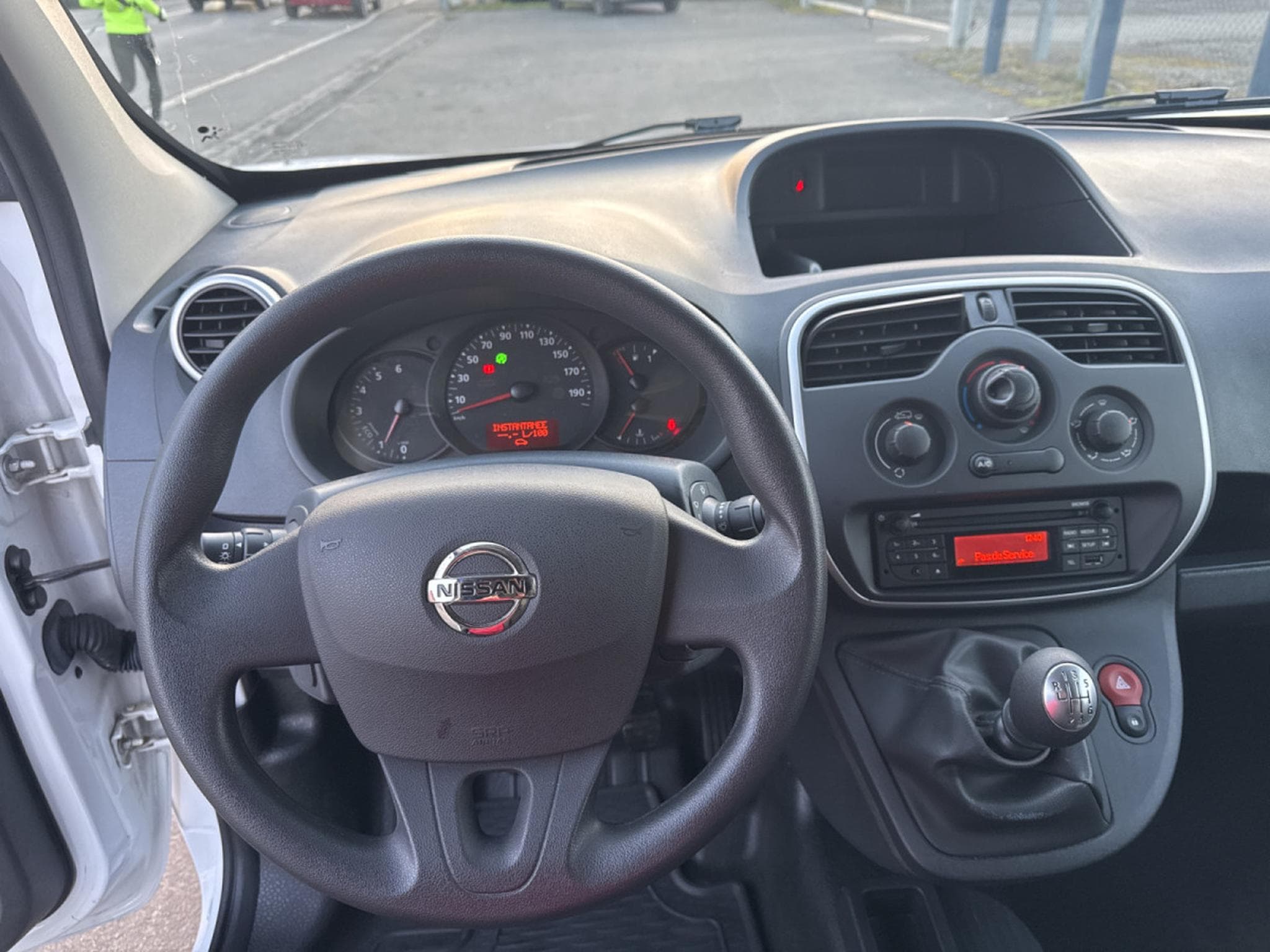 Nissan NV250 1.5 DCI L2H1 Acenta MT6 (2021) - Photo 12