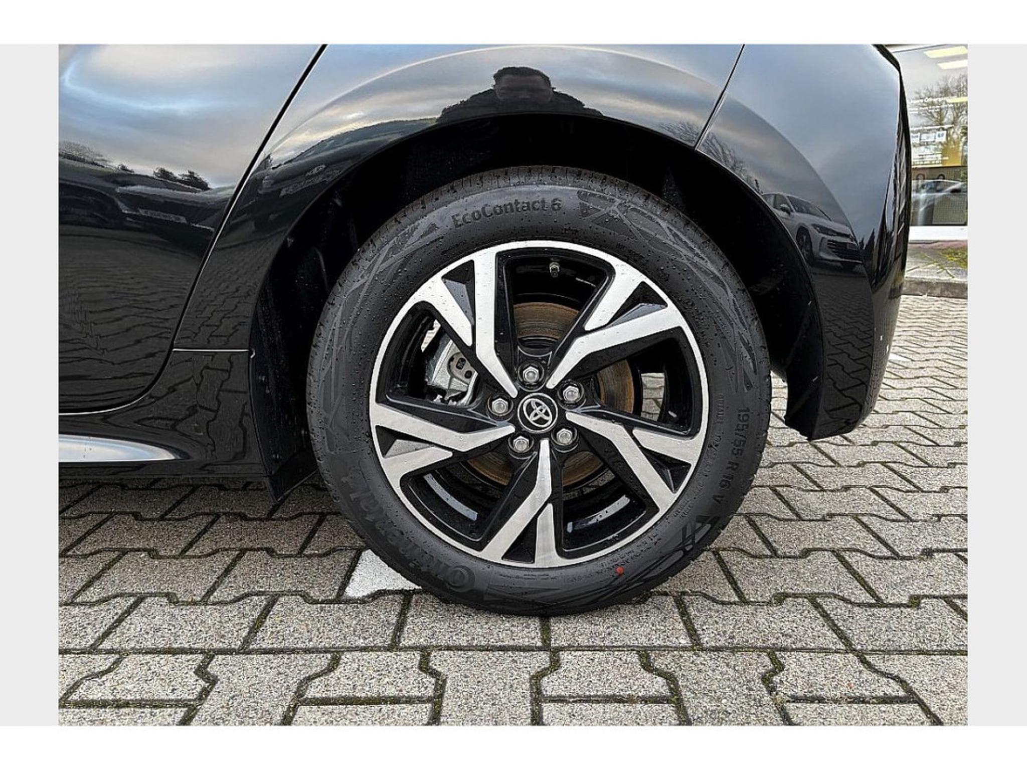 Toyota Yaris 1.5 VVT-i  116 Hybride Teamplayer (2025) - Photo 4