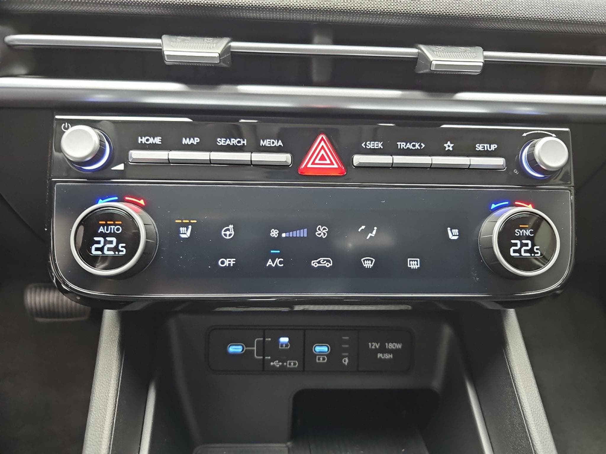 Hyundai Tucson 1.6 T-GDi 160 DCT7 4WD (2025) - Photo 12