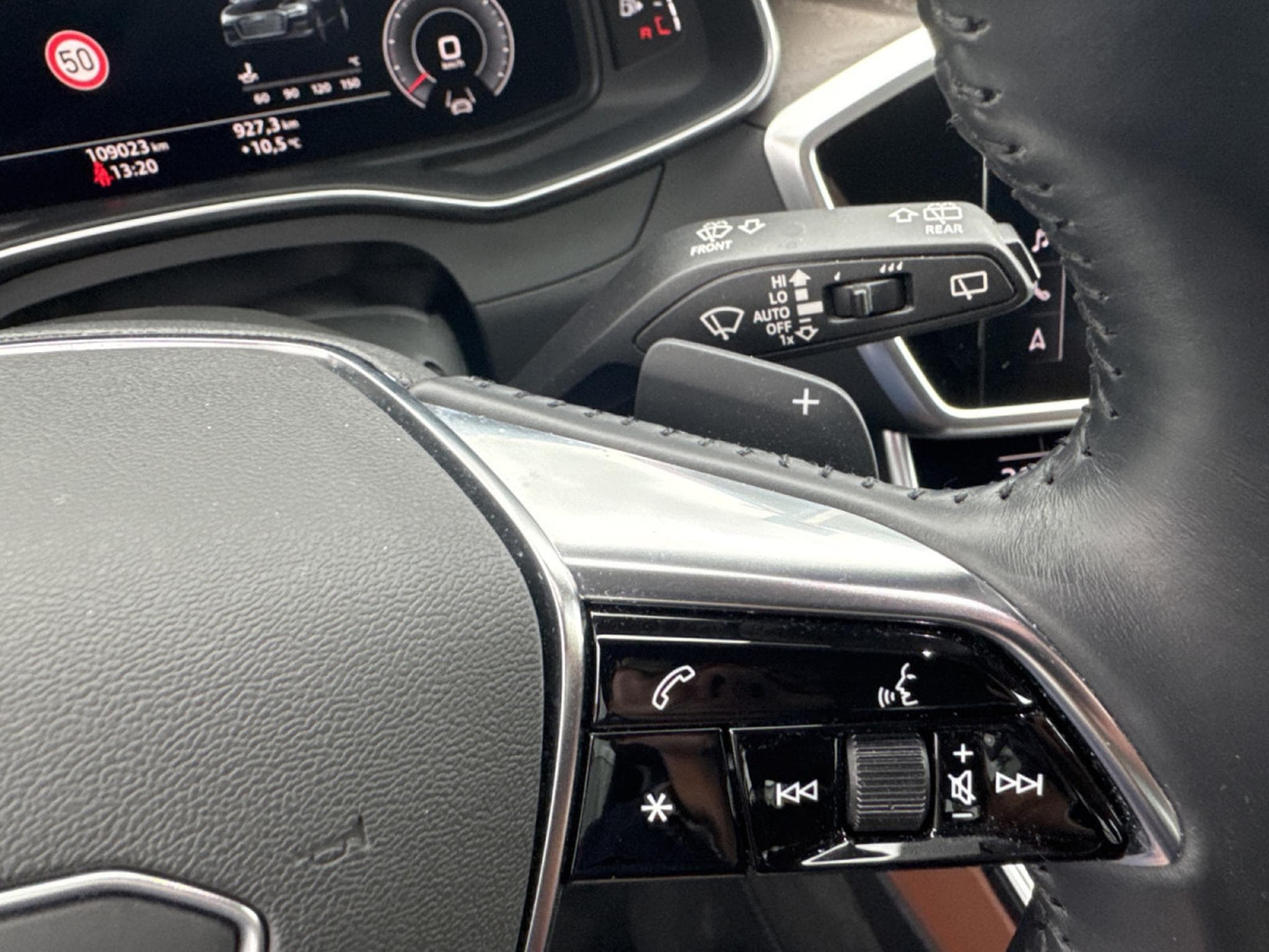 Audi A6 45 TFSI QUATTRO AUTO (2019) - Photo 17