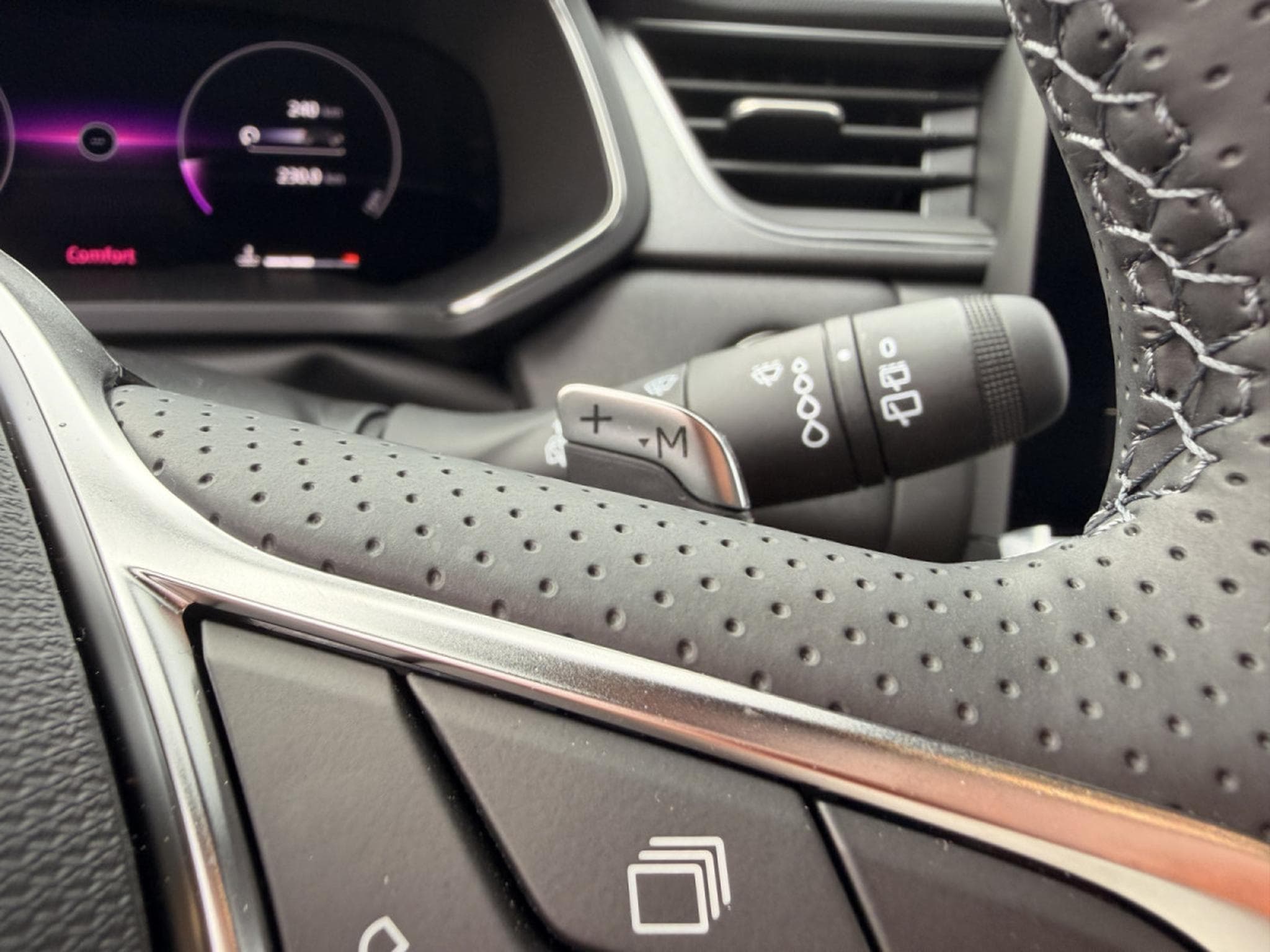 Renault Captur 1.3 Tce E-TECH 145 Hybrid Techno EDC (2026) - Photo 21