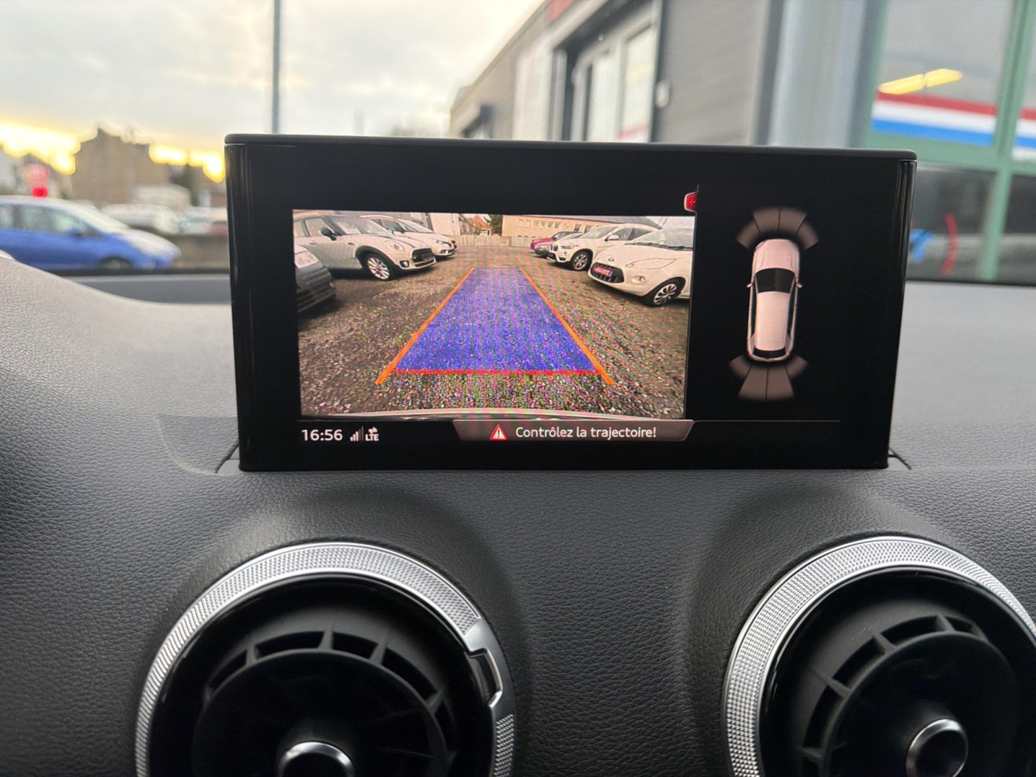 Audi Q2 35 TFSI S-LINE (2021) - Photo 17