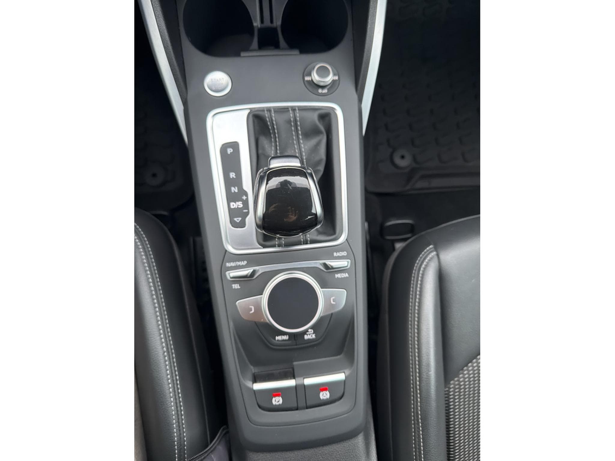 Audi Q2 35 TFSI S-LINE (2021) - Photo 19