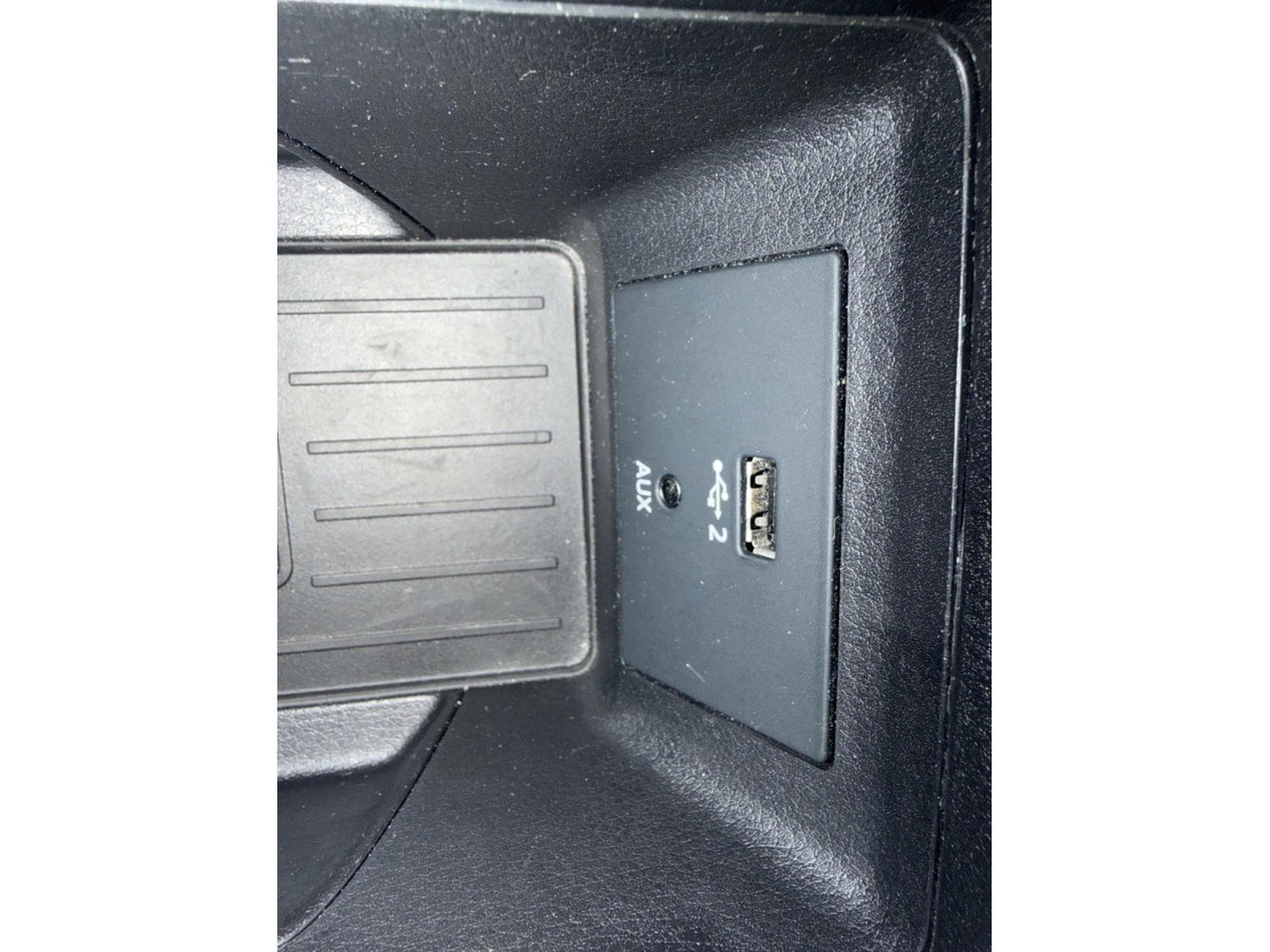 Audi Q2 35 TFSI S-LINE (2021) - Photo 23