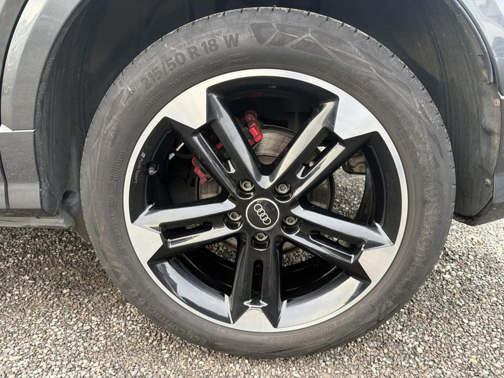 Audi Q2 35 TFSI S-LINE (2021) - Photo 4