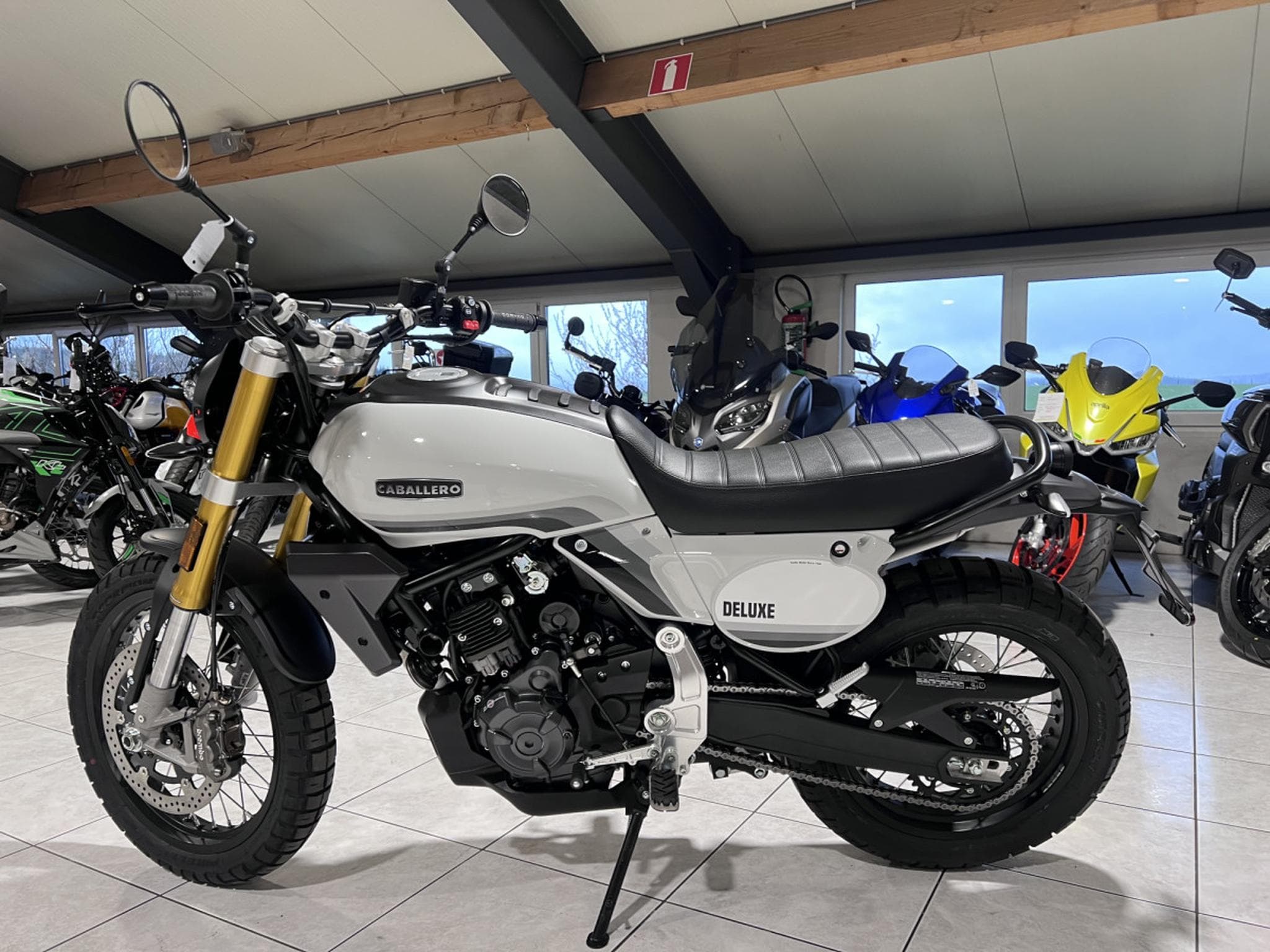 Fantic Caballero DELUXE (2026) - Photo 4