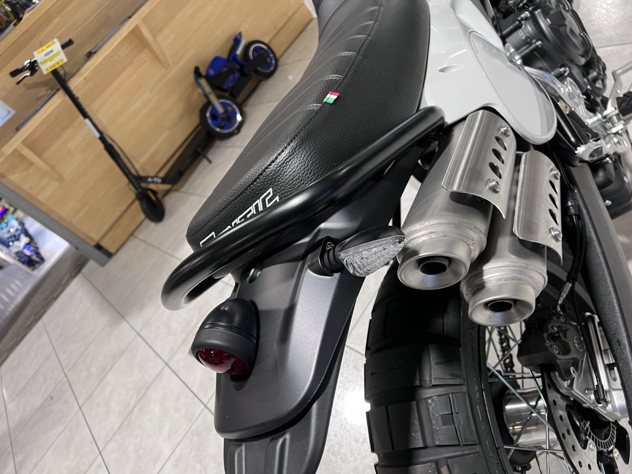 Fantic Caballero DELUXE (2026) - Photo 5