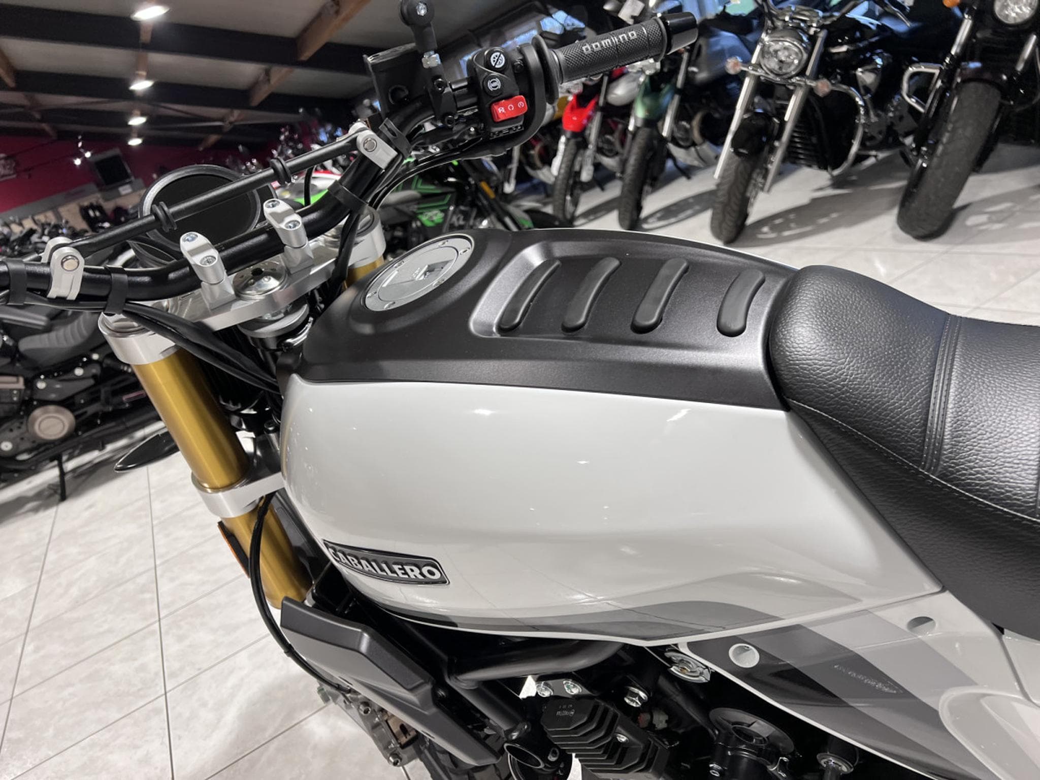 Fantic Caballero DELUXE (2026) - Photo 6