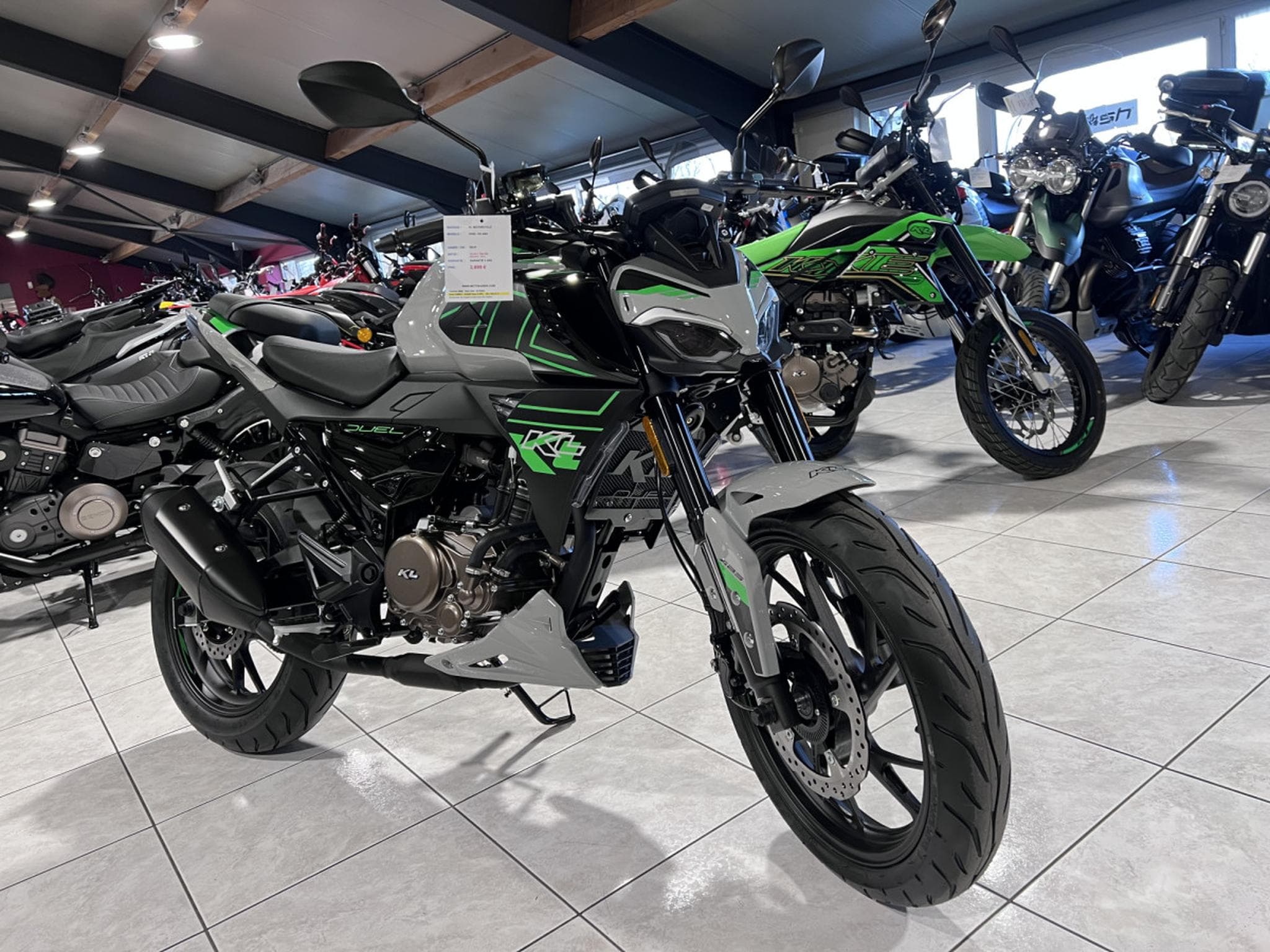 KL Motorcycle Duel 125 ABS (2026) - Foto 7