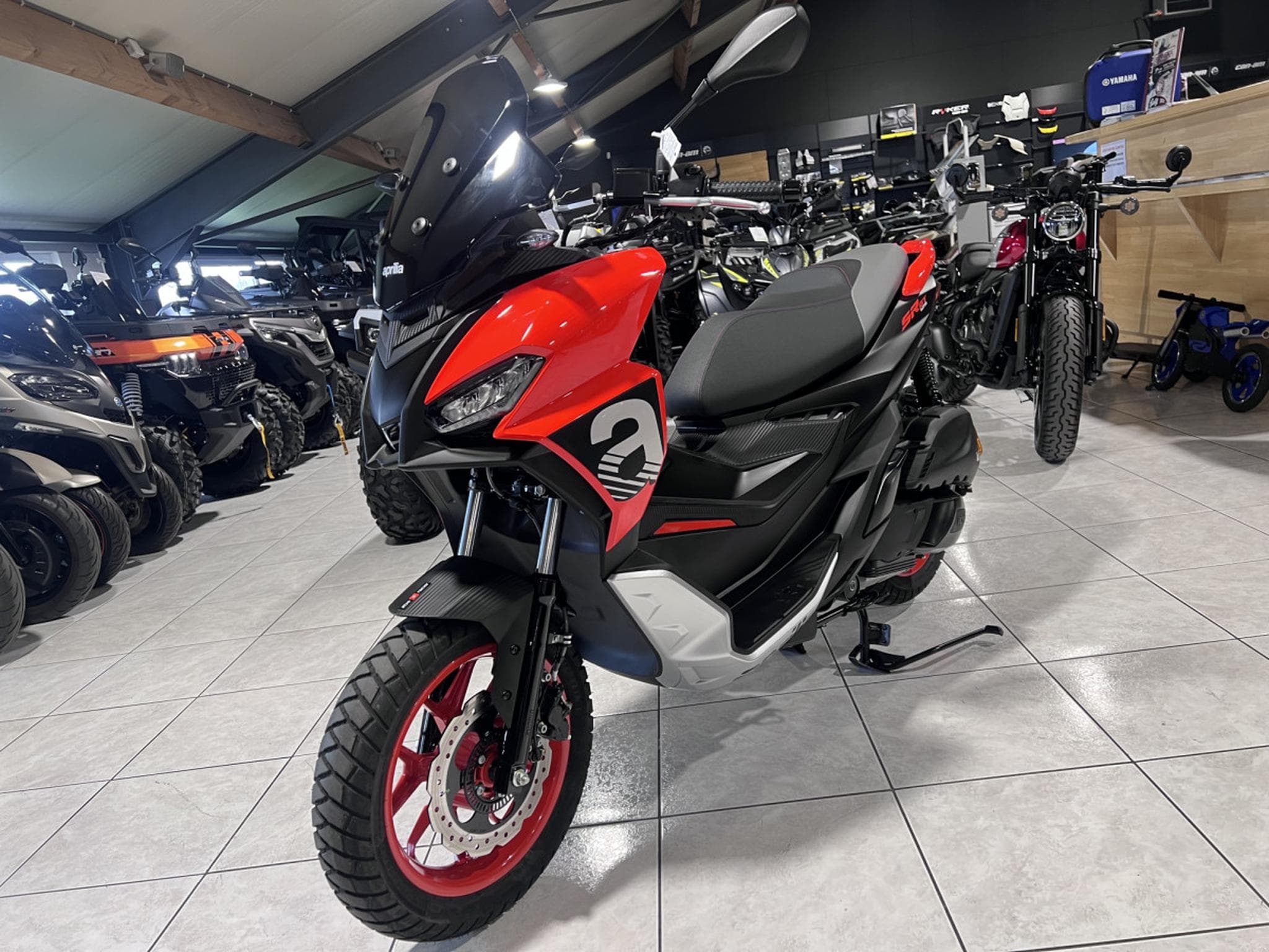 Aprilia SR GT SPORT RED (2025) - Foto 2
