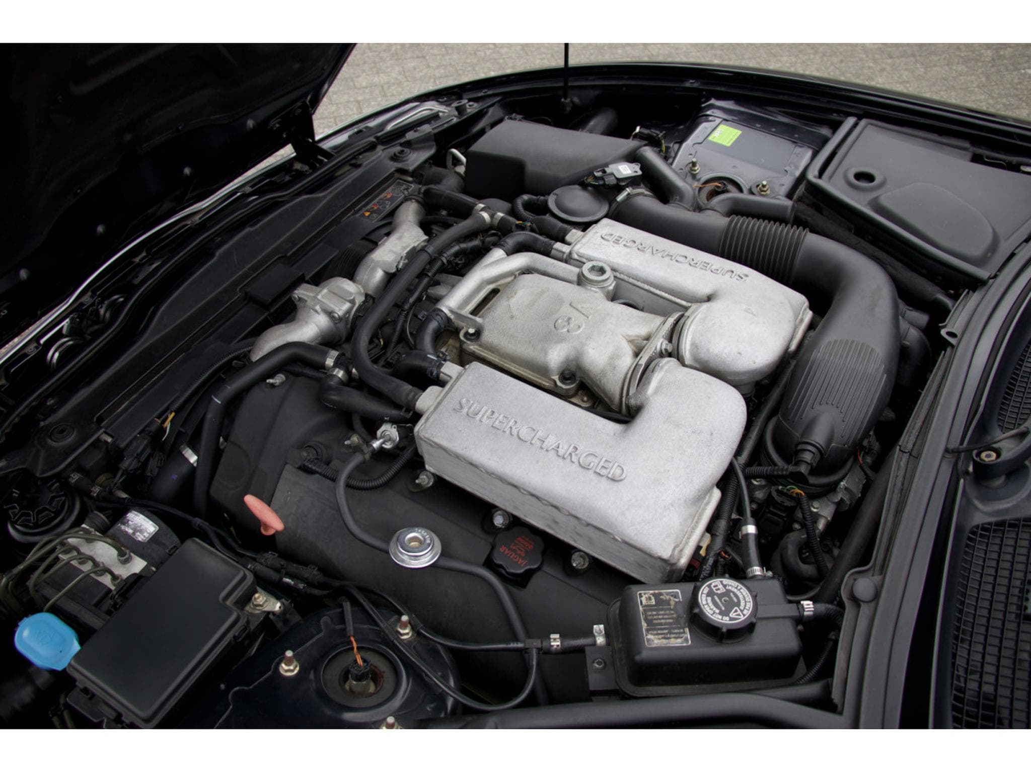 Jaguar XKR XKR Cabrio (2006) - Photo 15