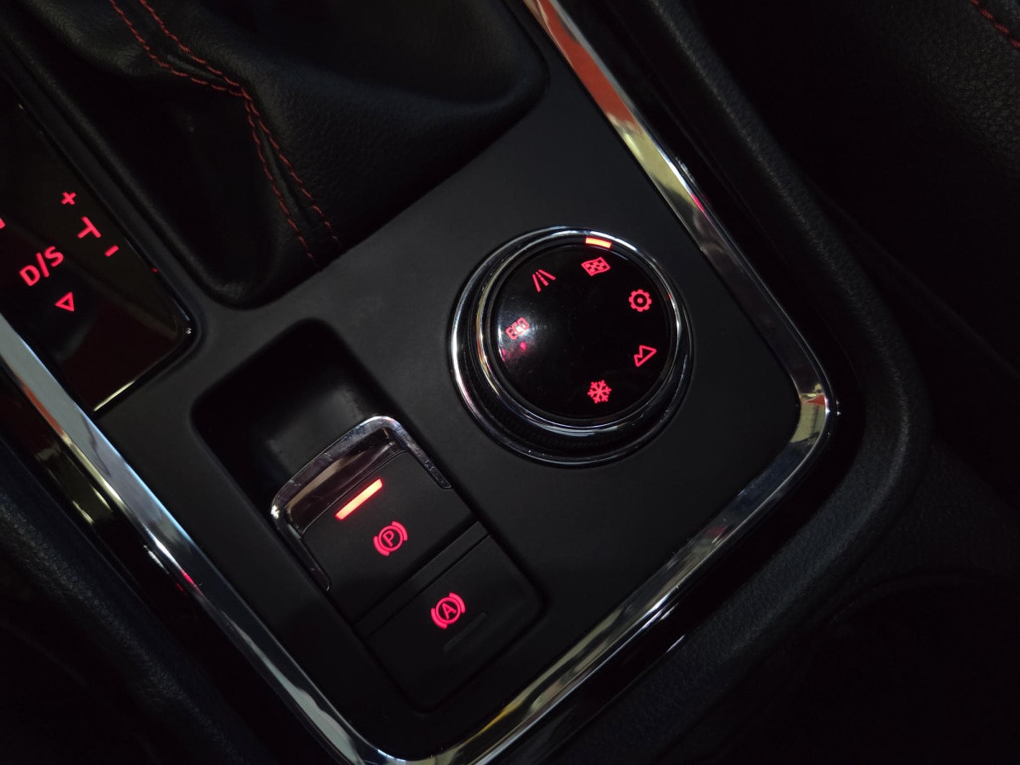 Seat Ateca FR TSI 190CV DSG7 4DRIVE (2018) - Photo 17