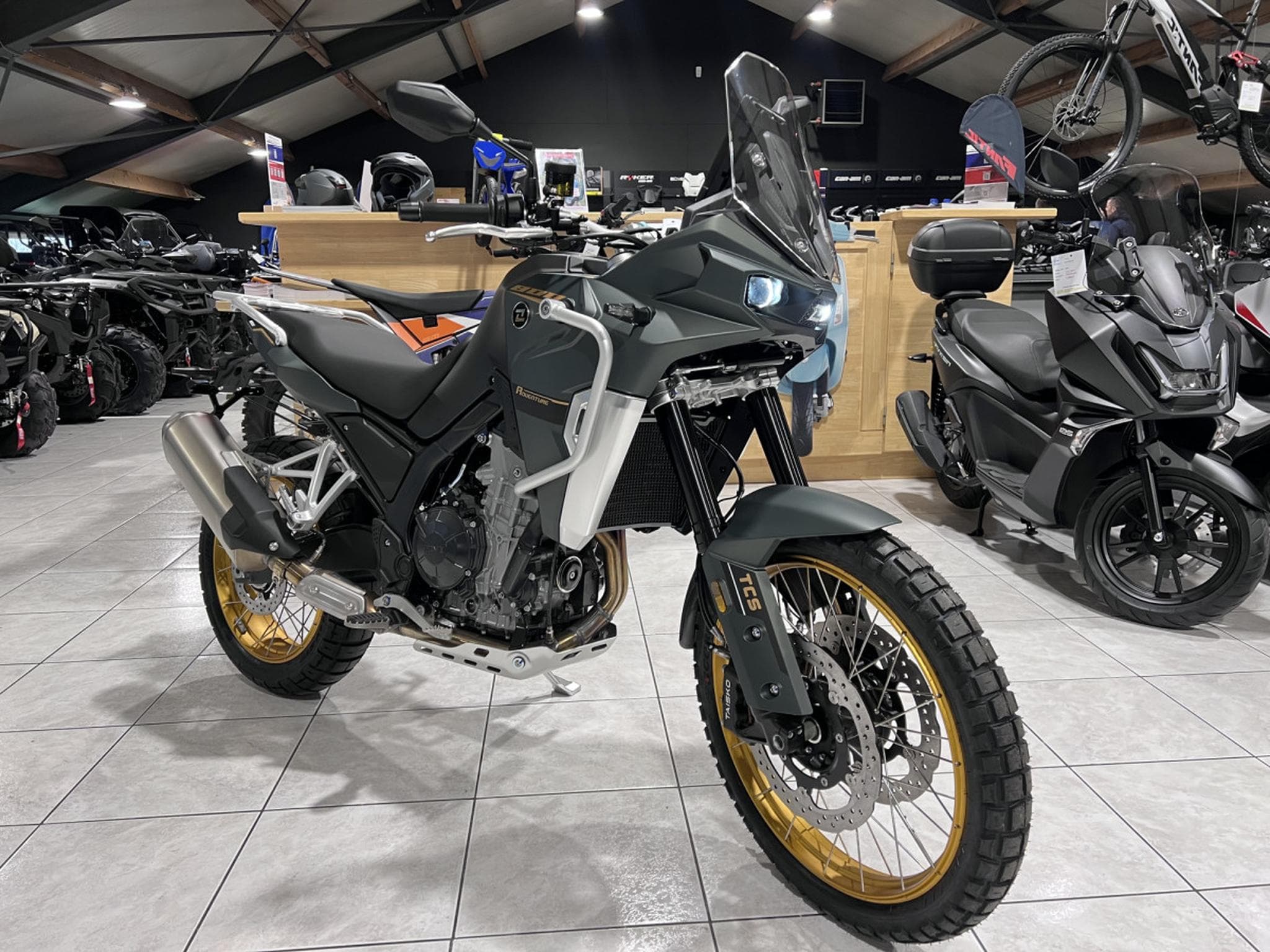 Kove 800X PRO (2026) - Photo 7