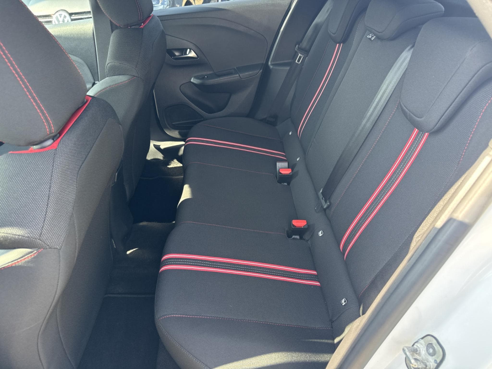 Opel Corsa GS 1.5 TURBO D MT6 102CV (2023) - Photo 12