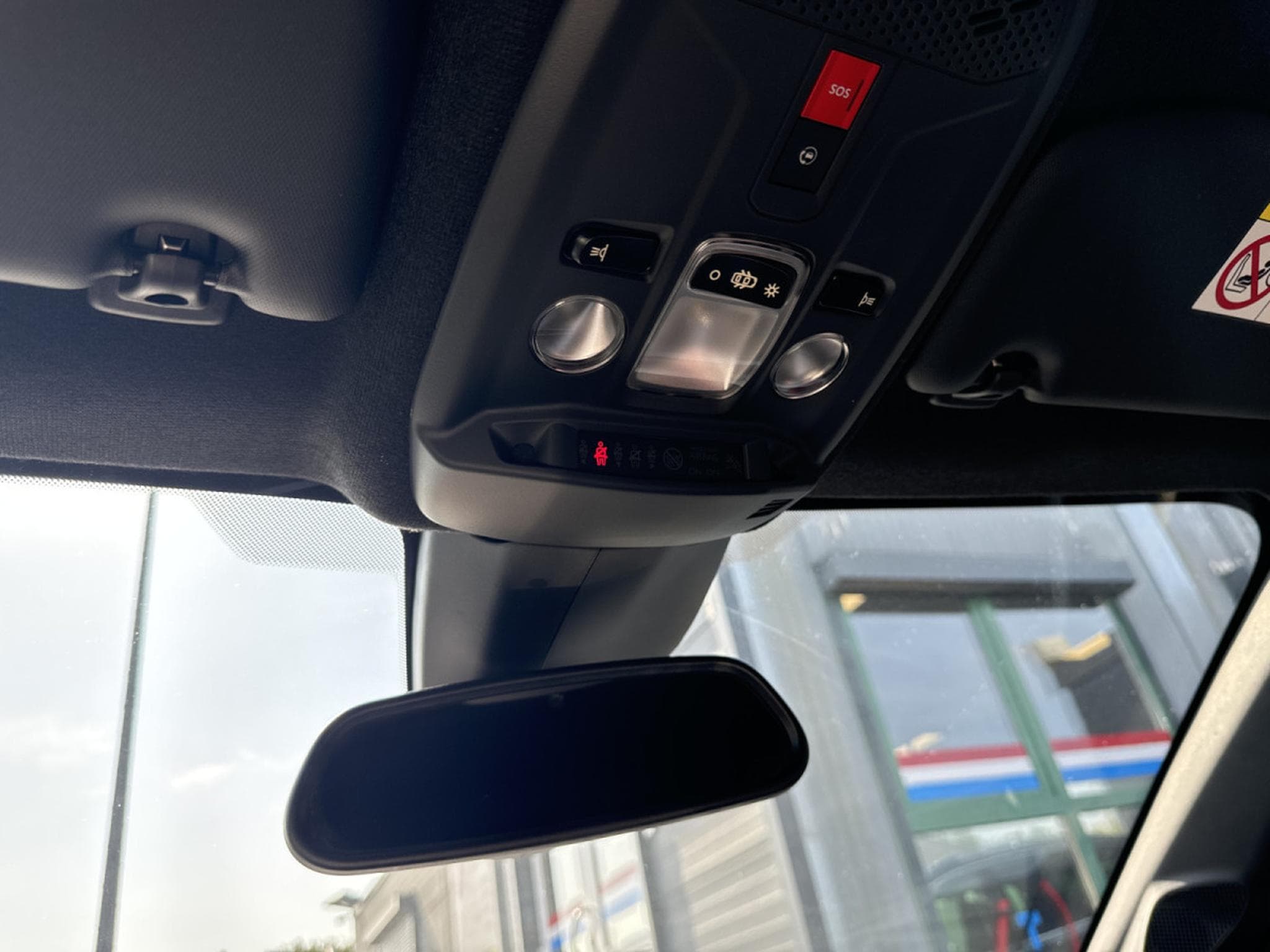 Opel Corsa GS 1.5 TURBO D MT6 102CV (2023) - Photo 19