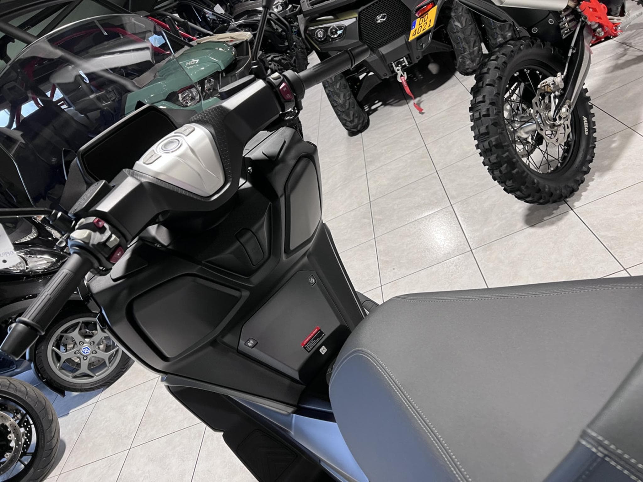 Voge SR4 R MAX (2026) - Foto 6