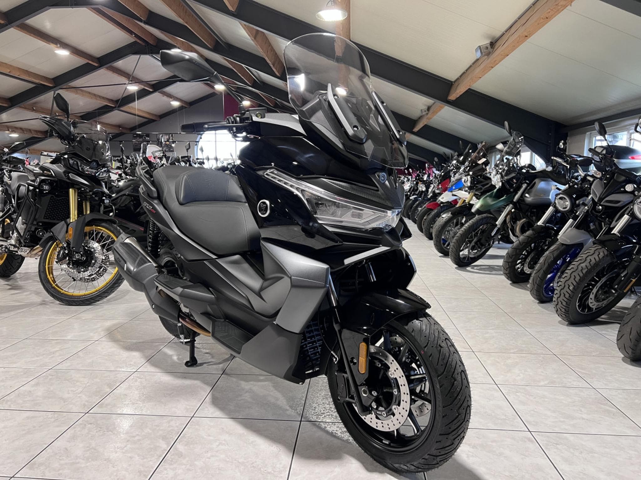 Voge SR4 R MAX (2026) - Foto 7