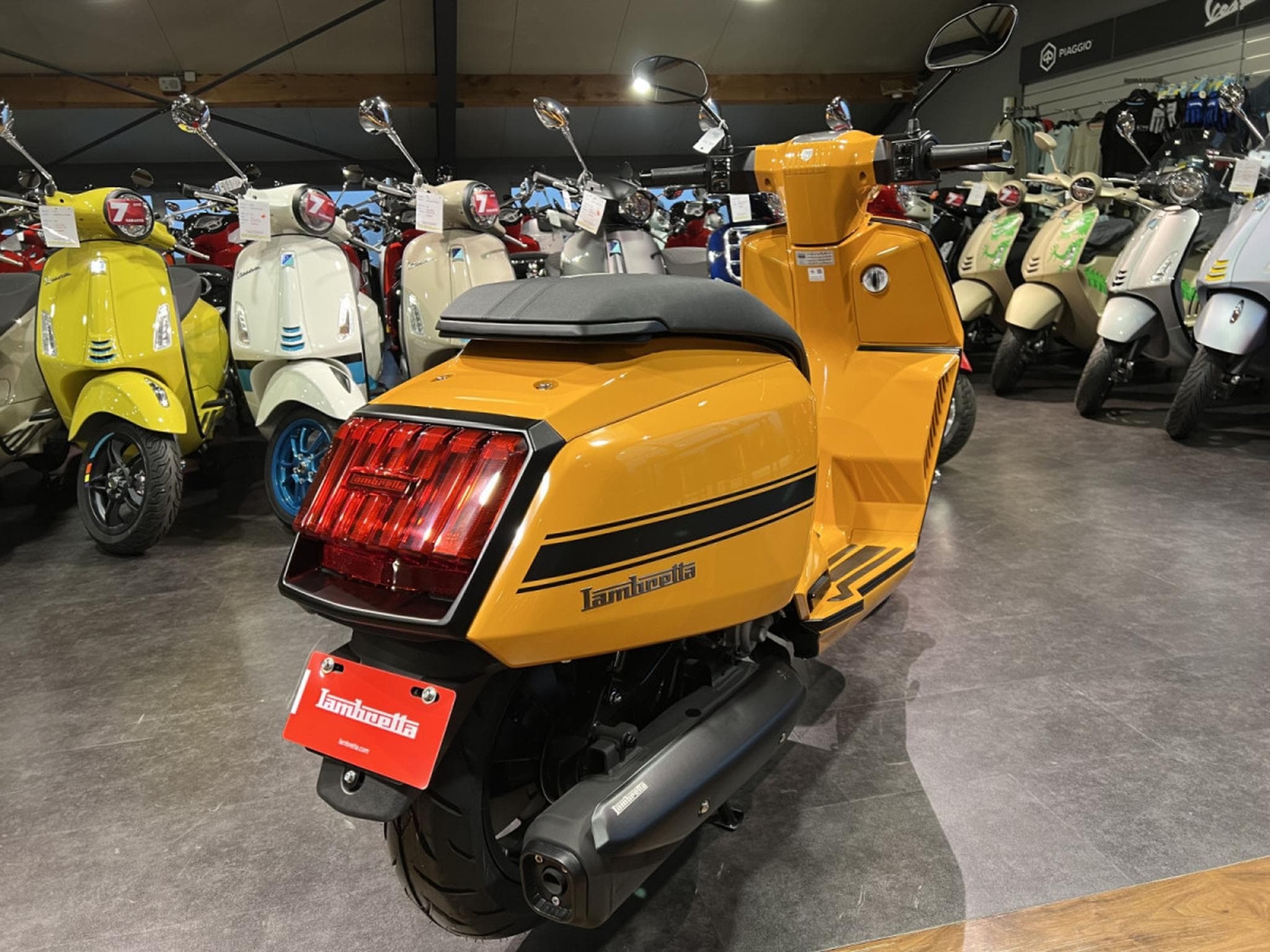 Lambretta X-300 SR (2026) - Photo 4