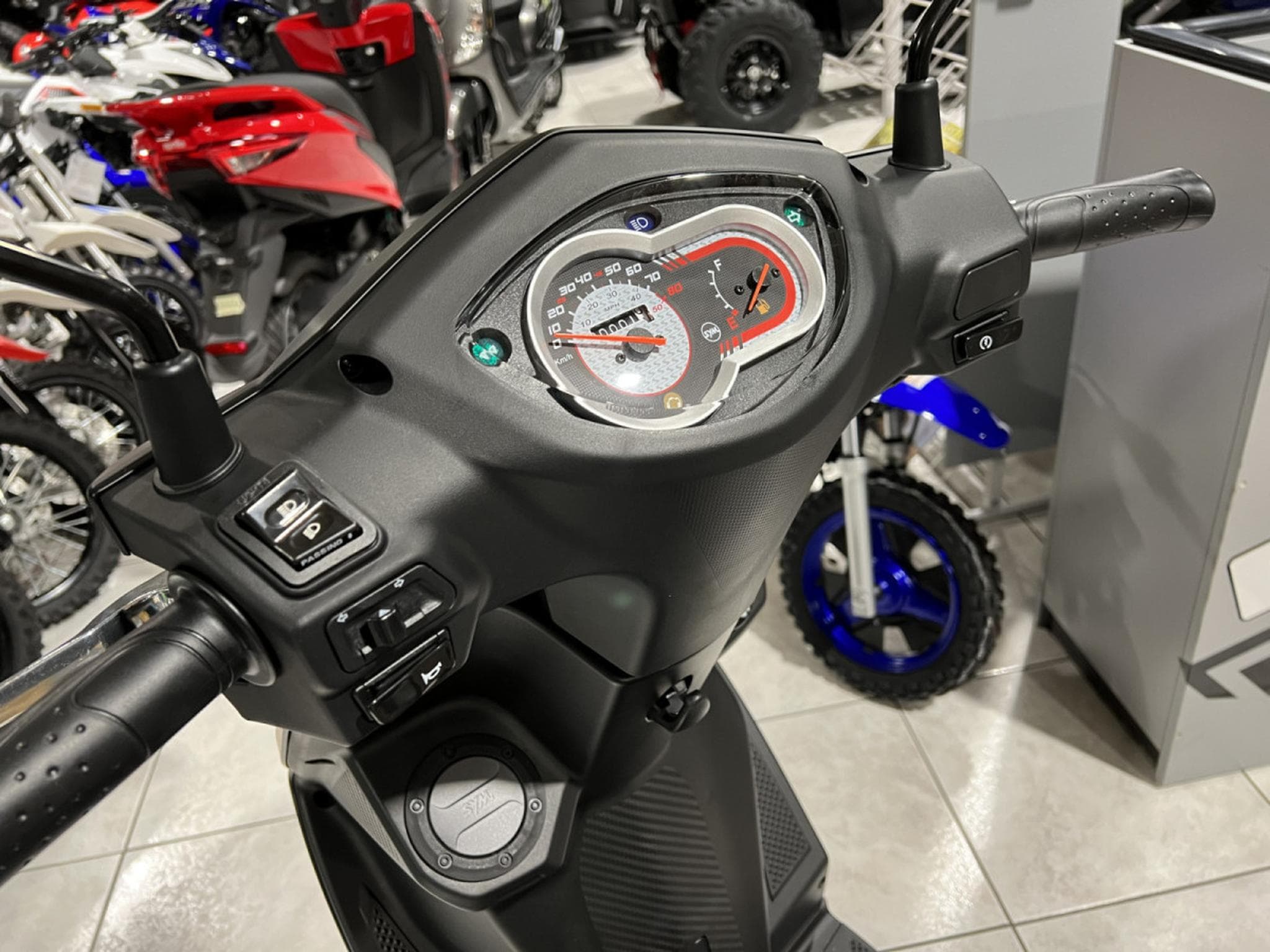 SYM Orbit III 50 Classe B 45 Km/h (2026) - Photo 5