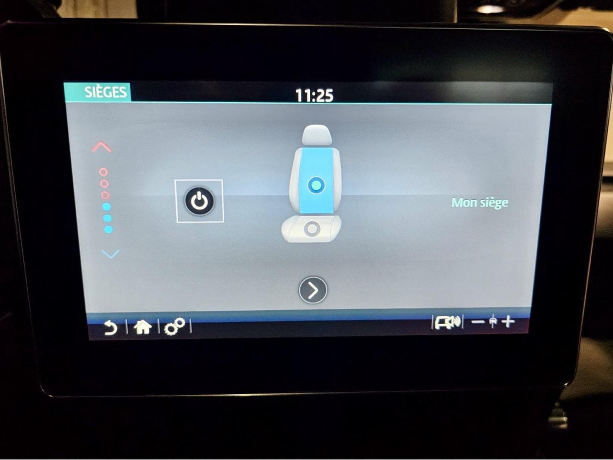 Land-Rover Range Rover 4.4 SDV8 VOGUE AUTOBIOGRAPHY FULL OPTIONS (2018) - Photo 14