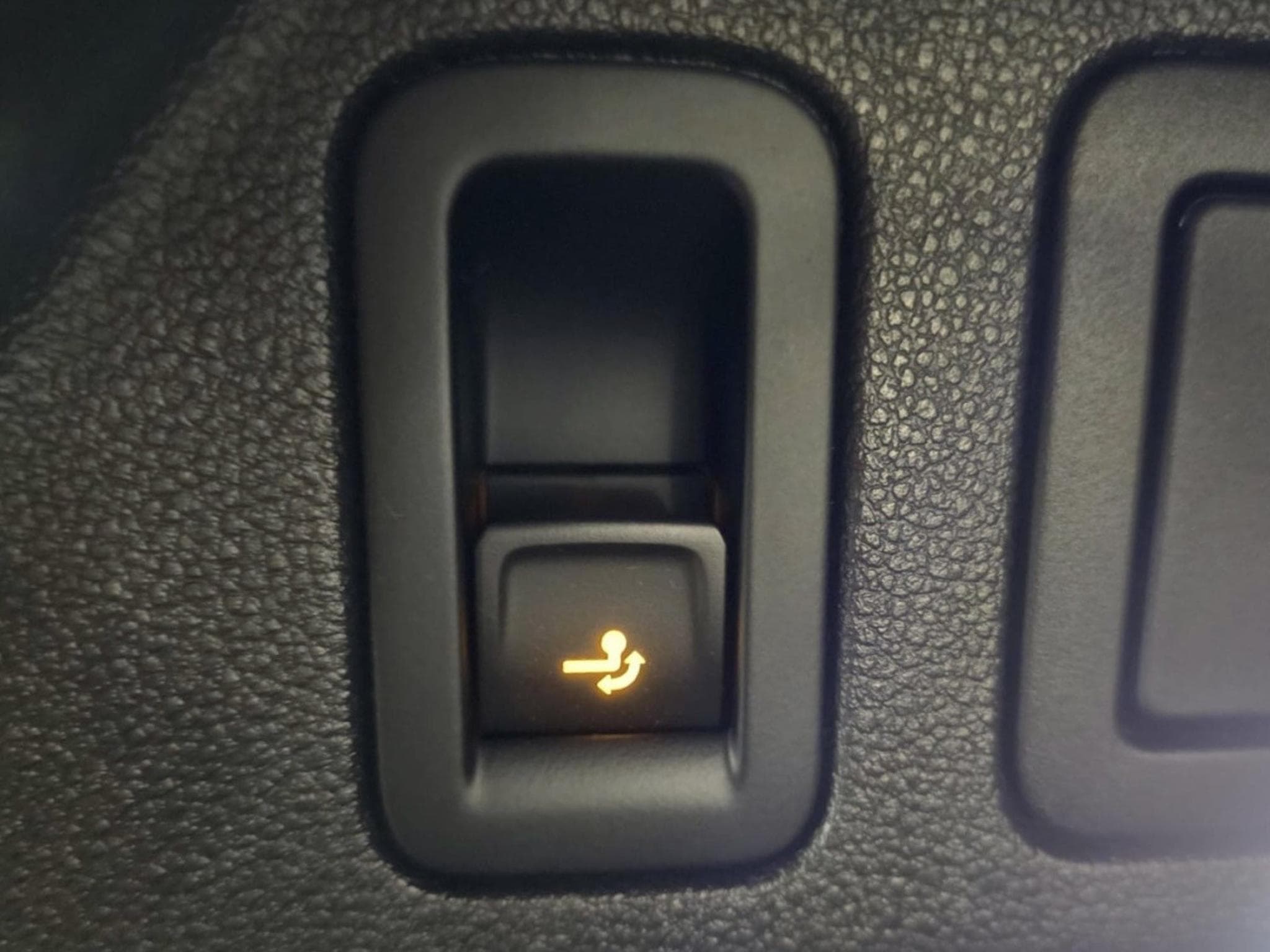 VW Tiguan 1.5 TSI 150 URBAN SPORT VIRTUAL HEAD UP HARMAN KARDON CUIR N (2022) - Photo 11