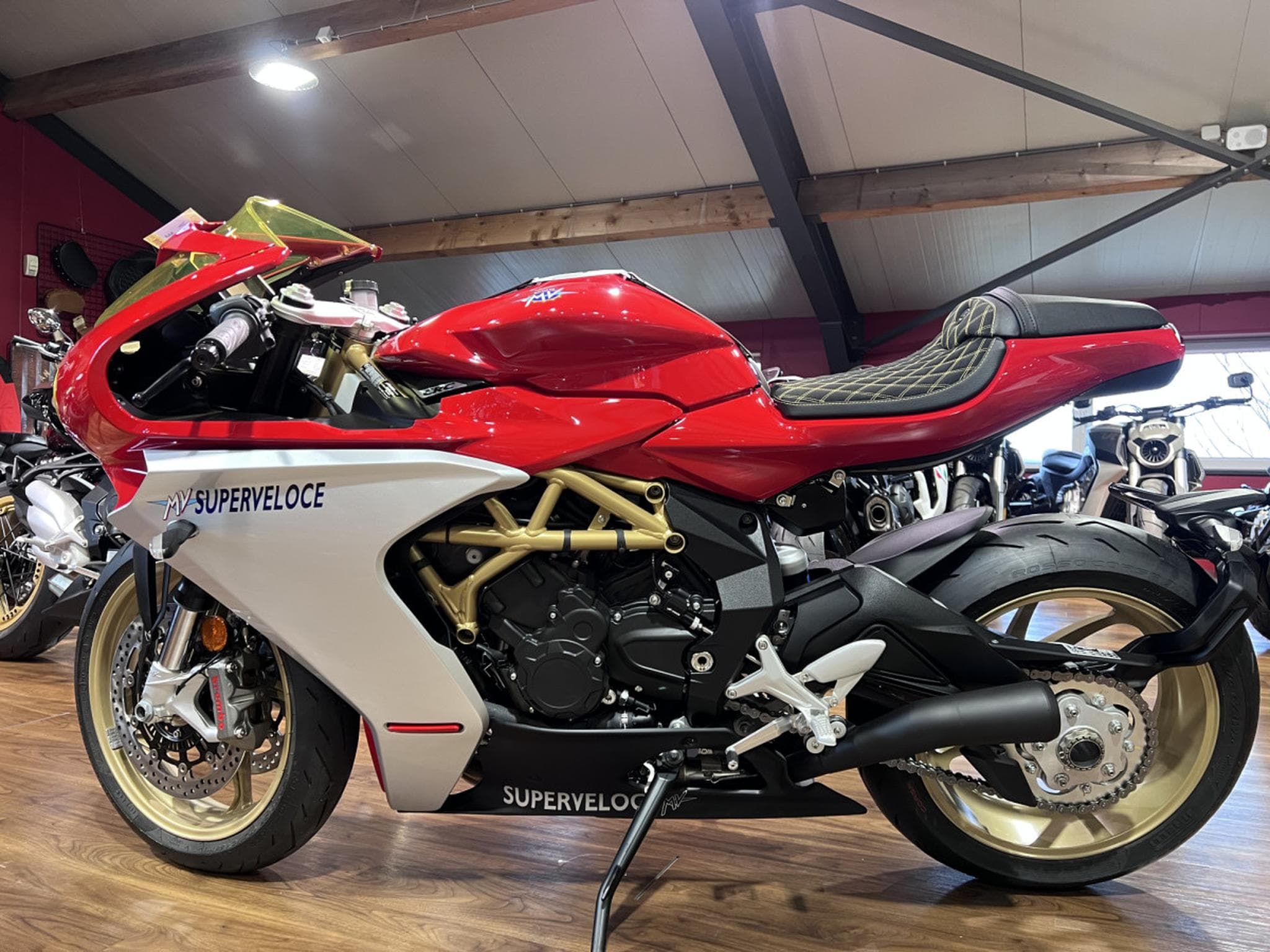 MV Agusta Superveloce E5 (2023) - Foto 4