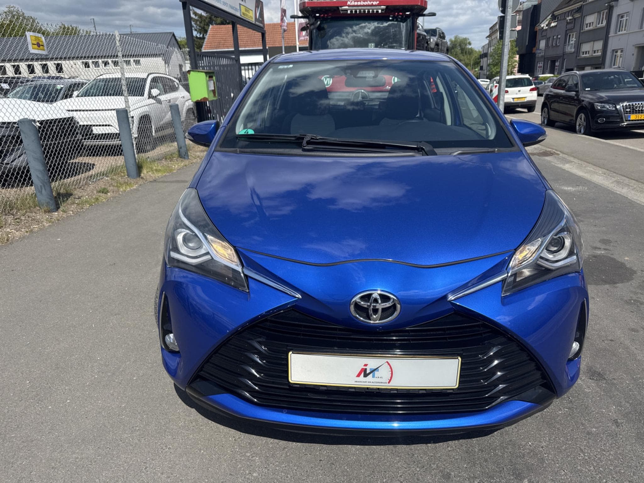 Toyota Yaris 1.5 TEAM 112CV (2018) - Photo 2