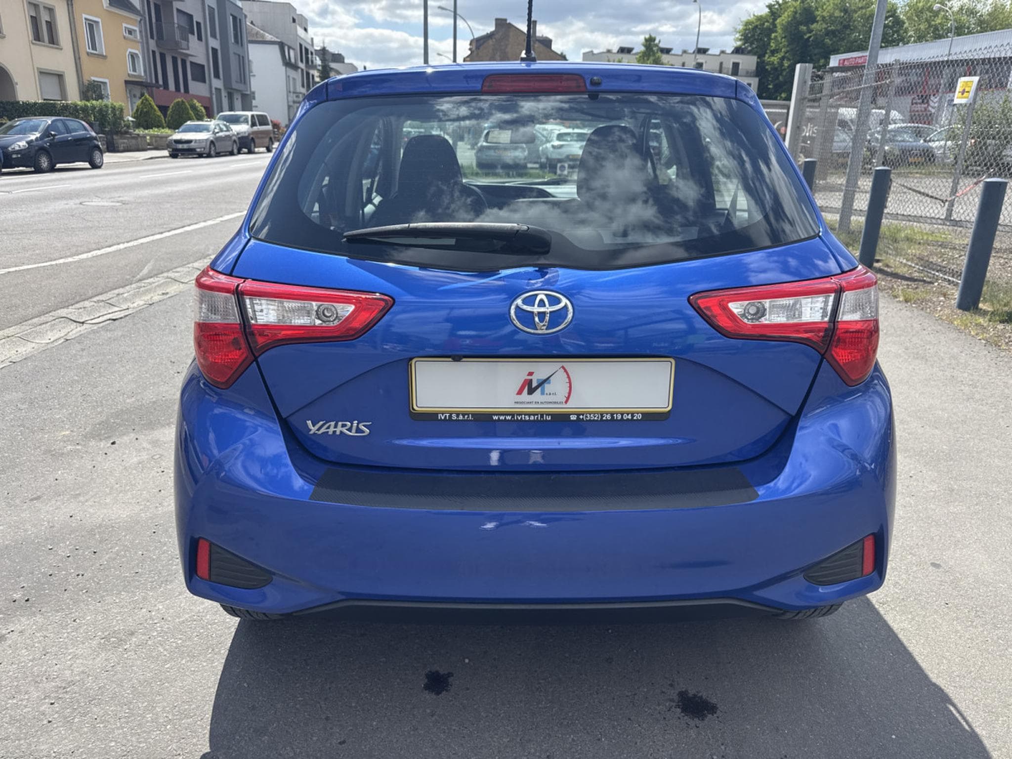 Toyota Yaris 1.5 TEAM 112CV (2018) - Photo 6